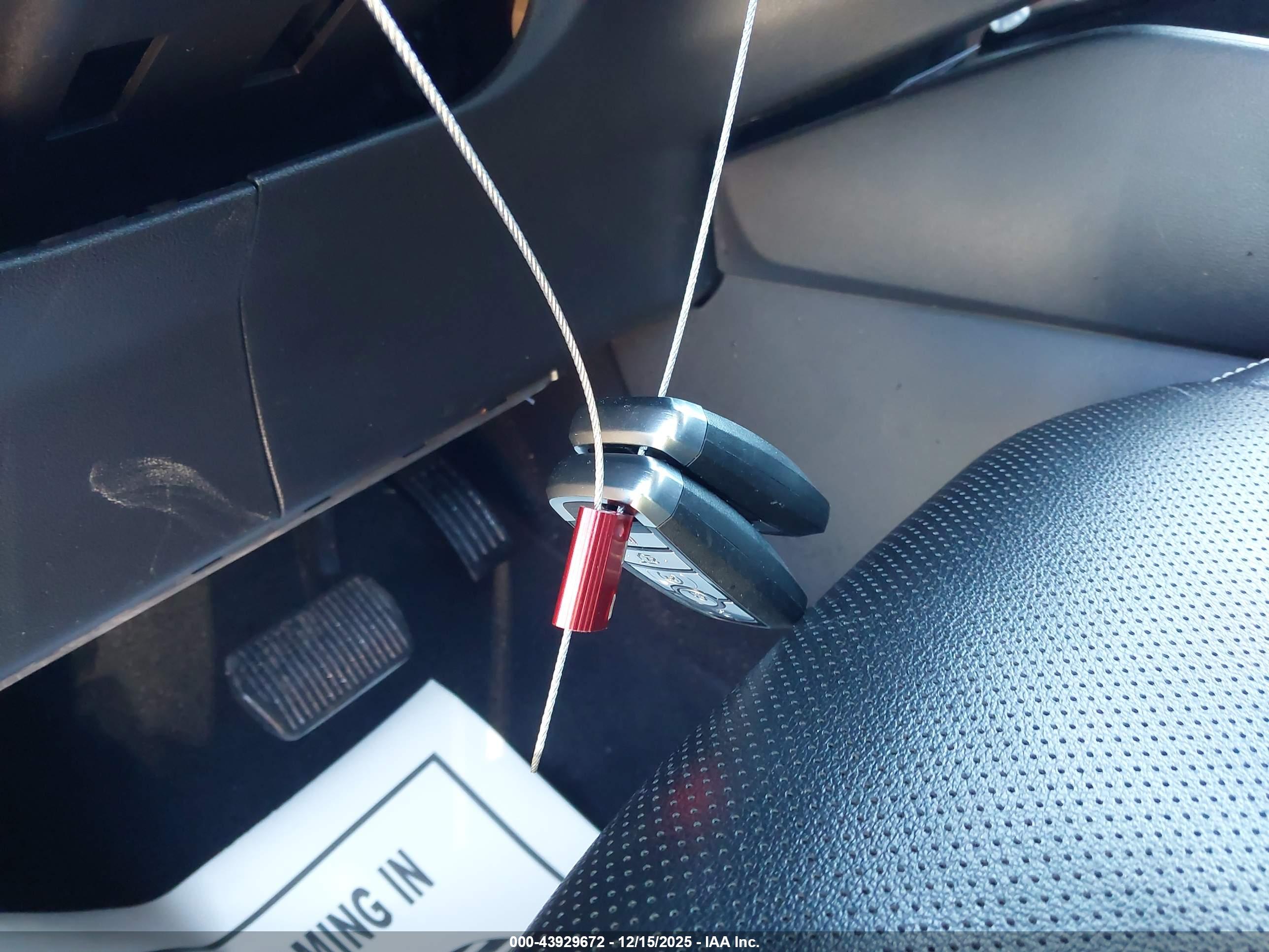 FORD ESCAPE image 11