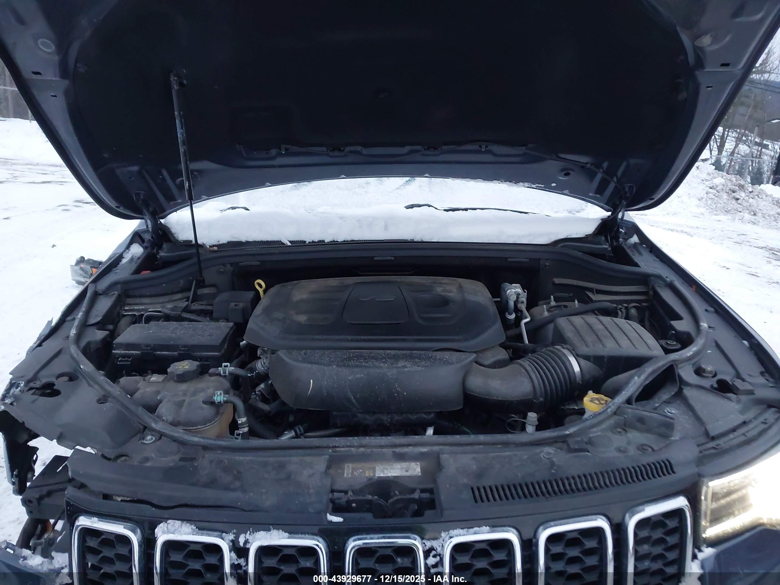 JEEP GRAND image 10