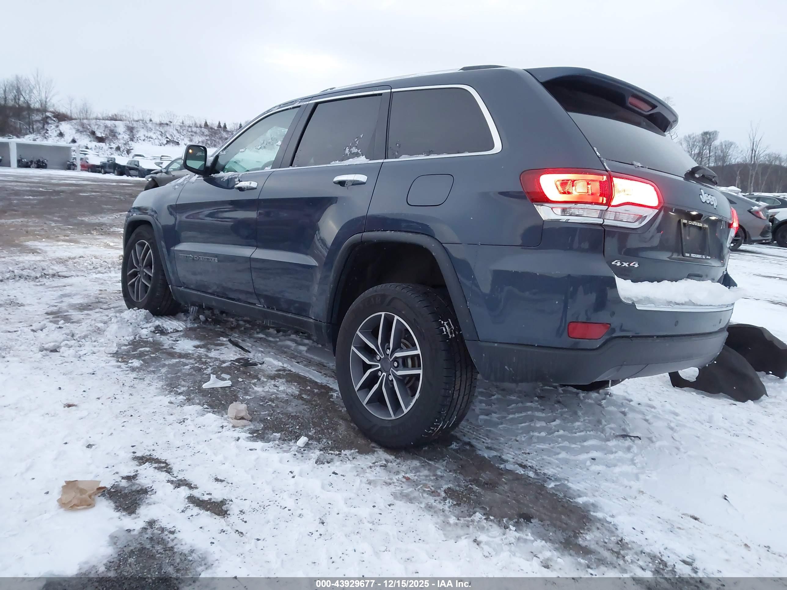 JEEP GRAND image 3