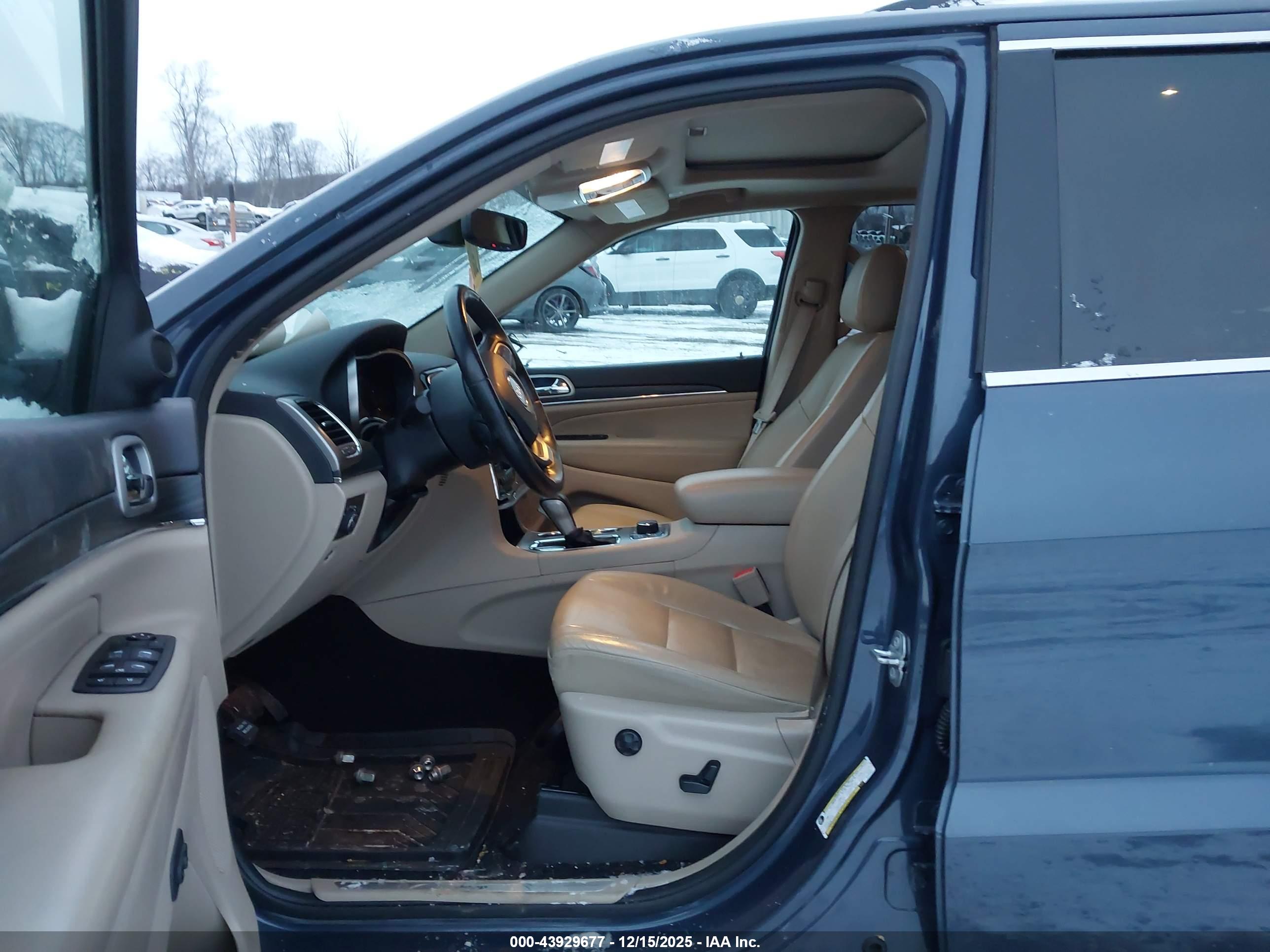 JEEP GRAND image 5