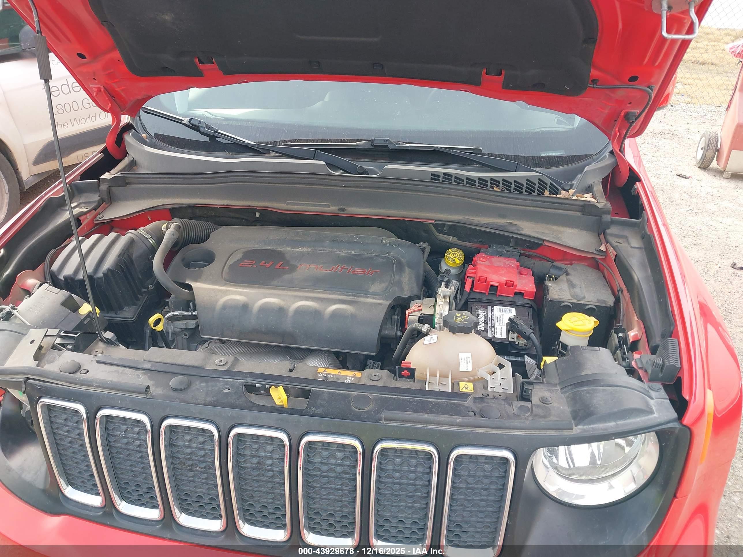 JEEP RENEGADE image 10