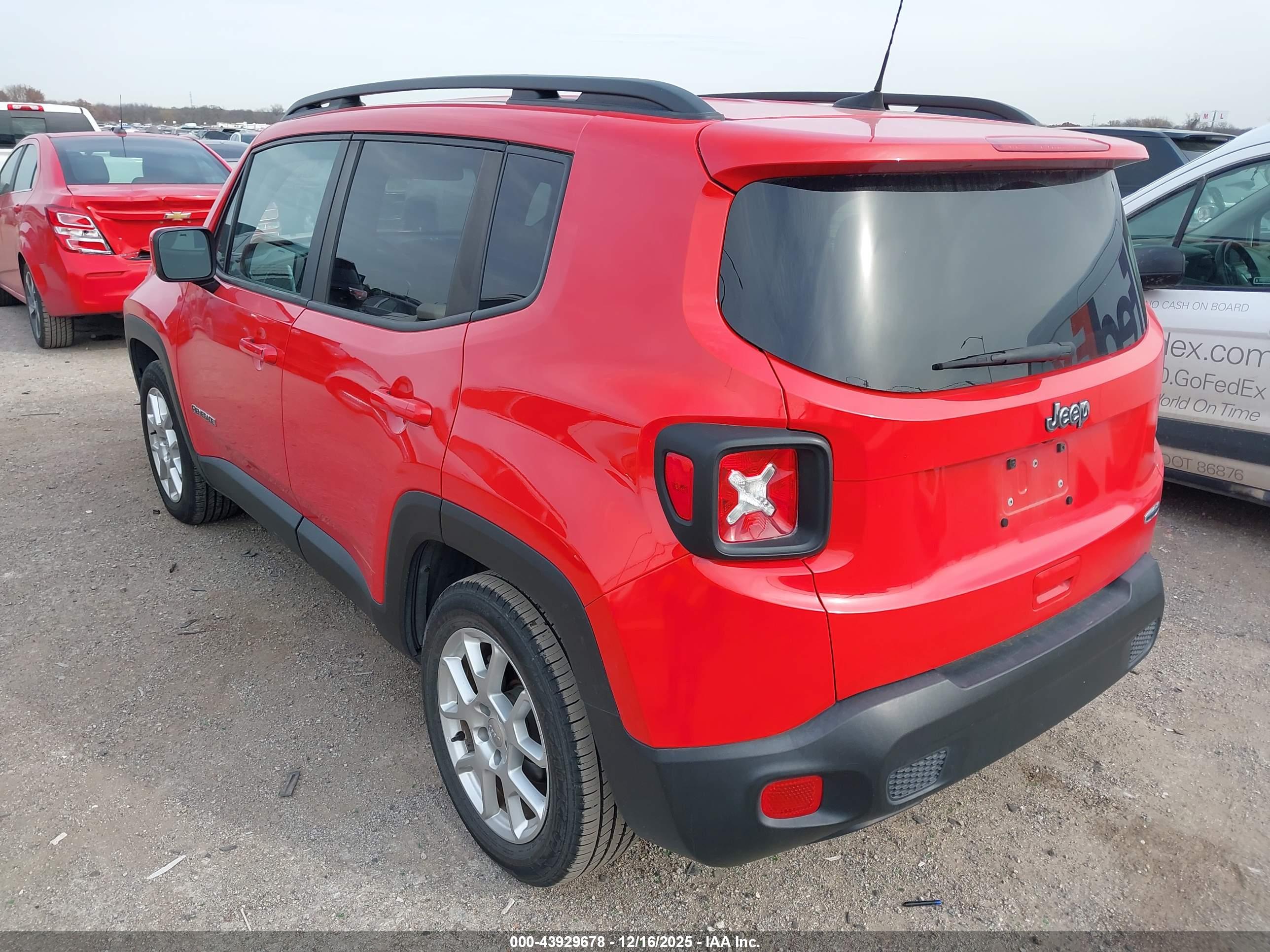 JEEP RENEGADE image 3