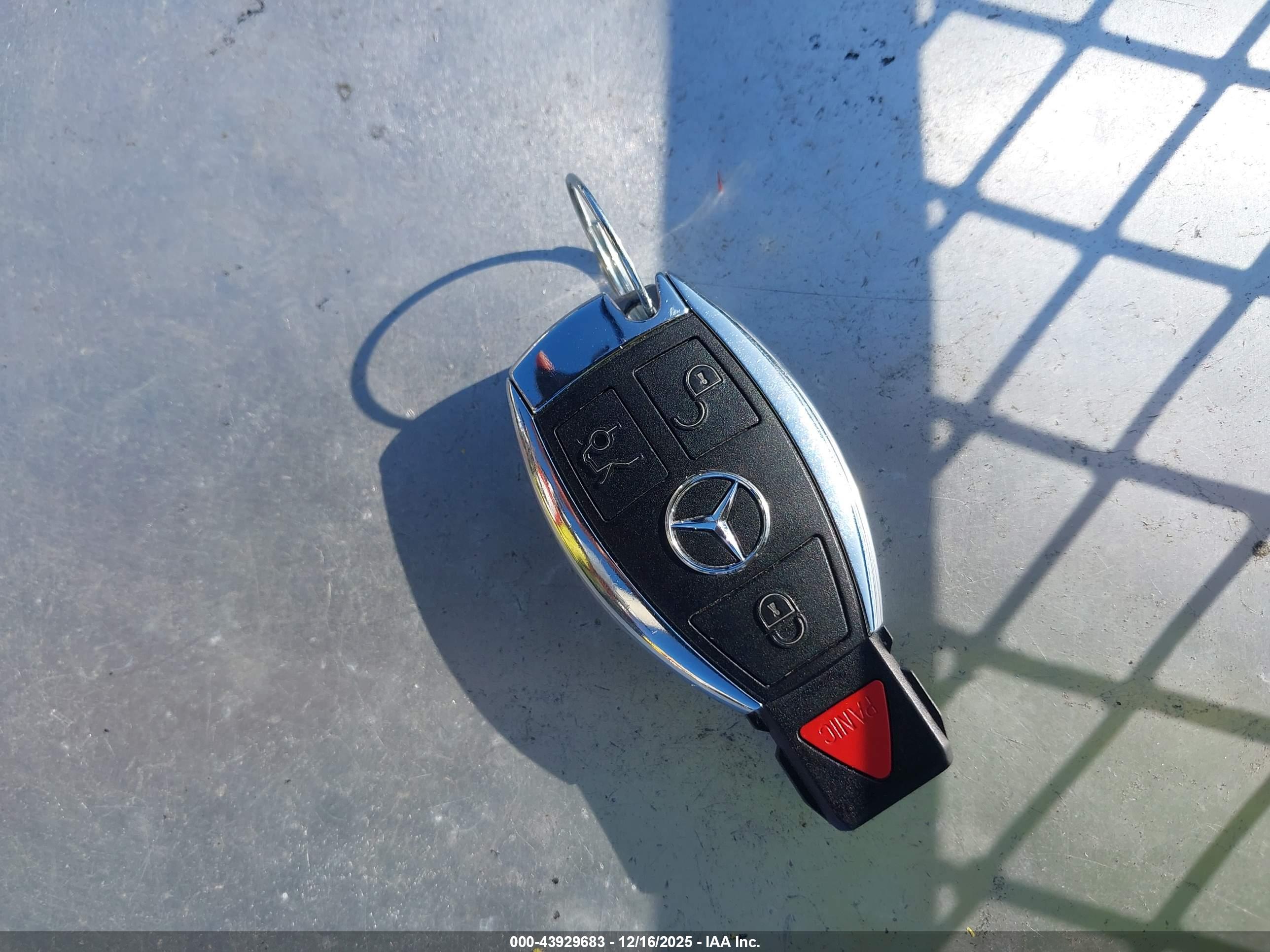 MERCEDES-BENZ C image 11