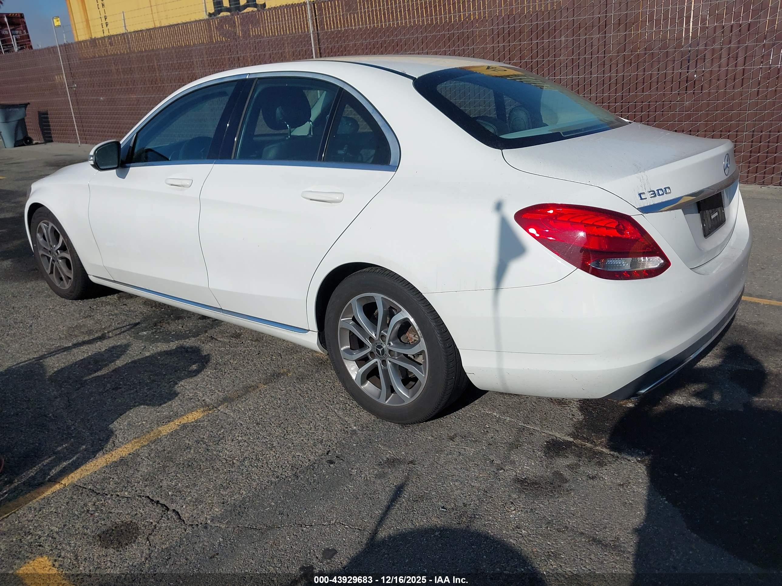 MERCEDES-BENZ C image 3