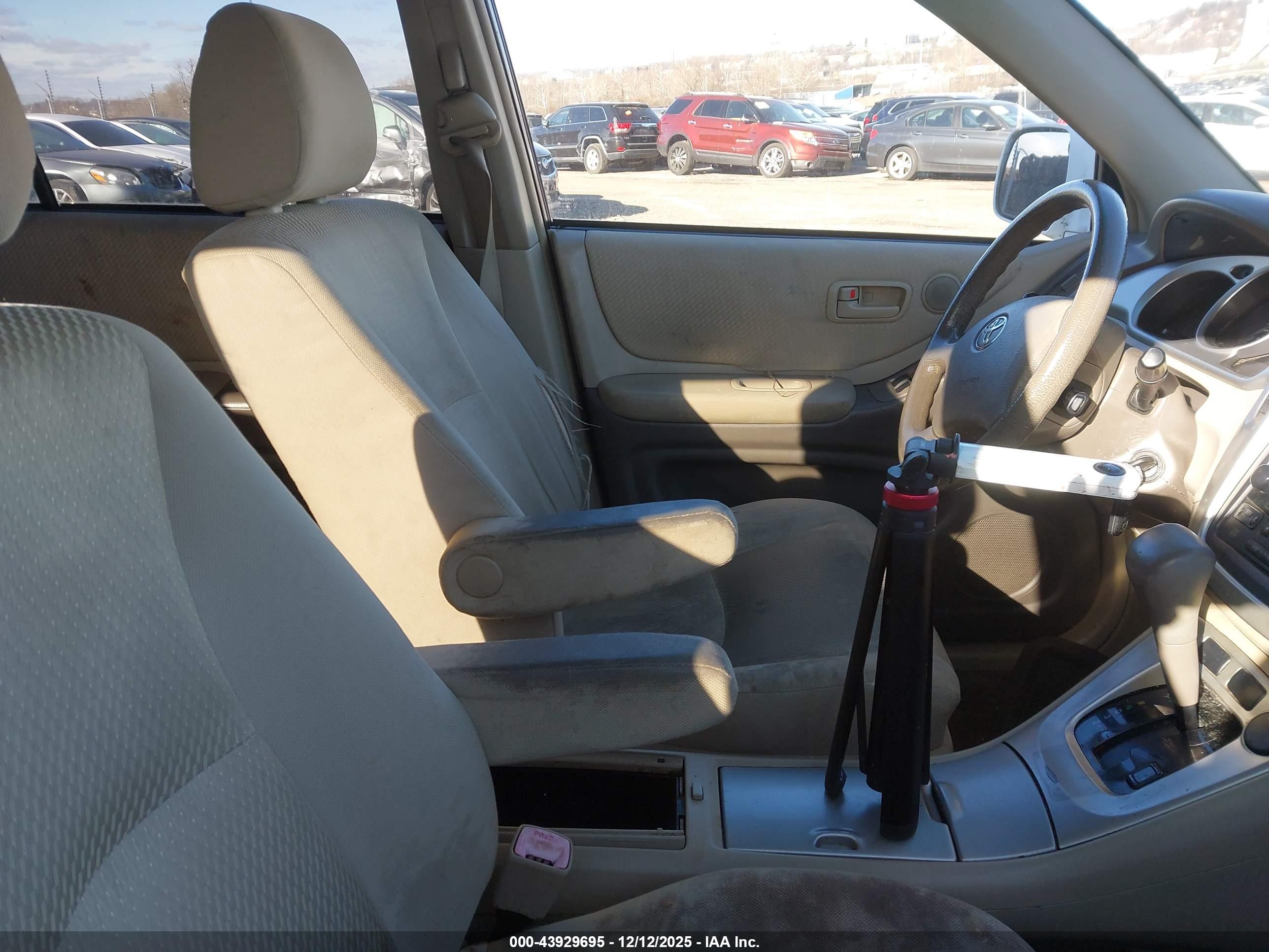 TOYOTA HIGHLANDER image 5