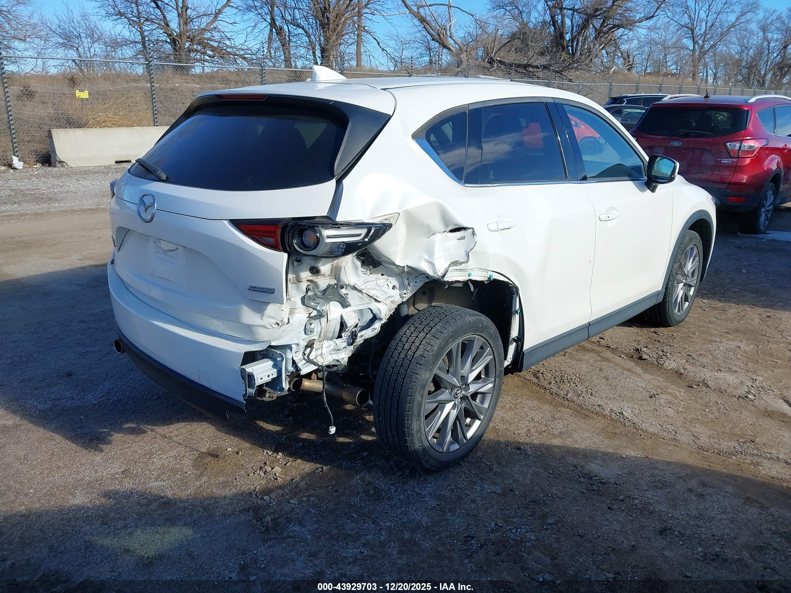 MAZDA CX-5 image 4