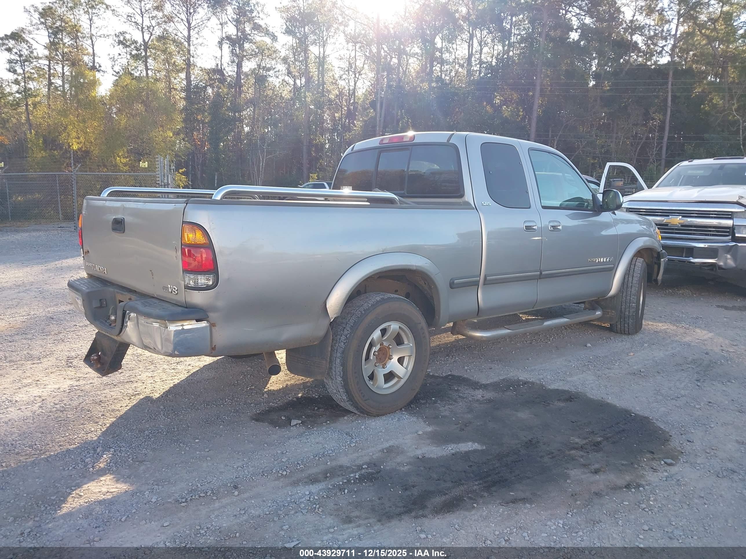 TOYOTA TUNDRA image 4