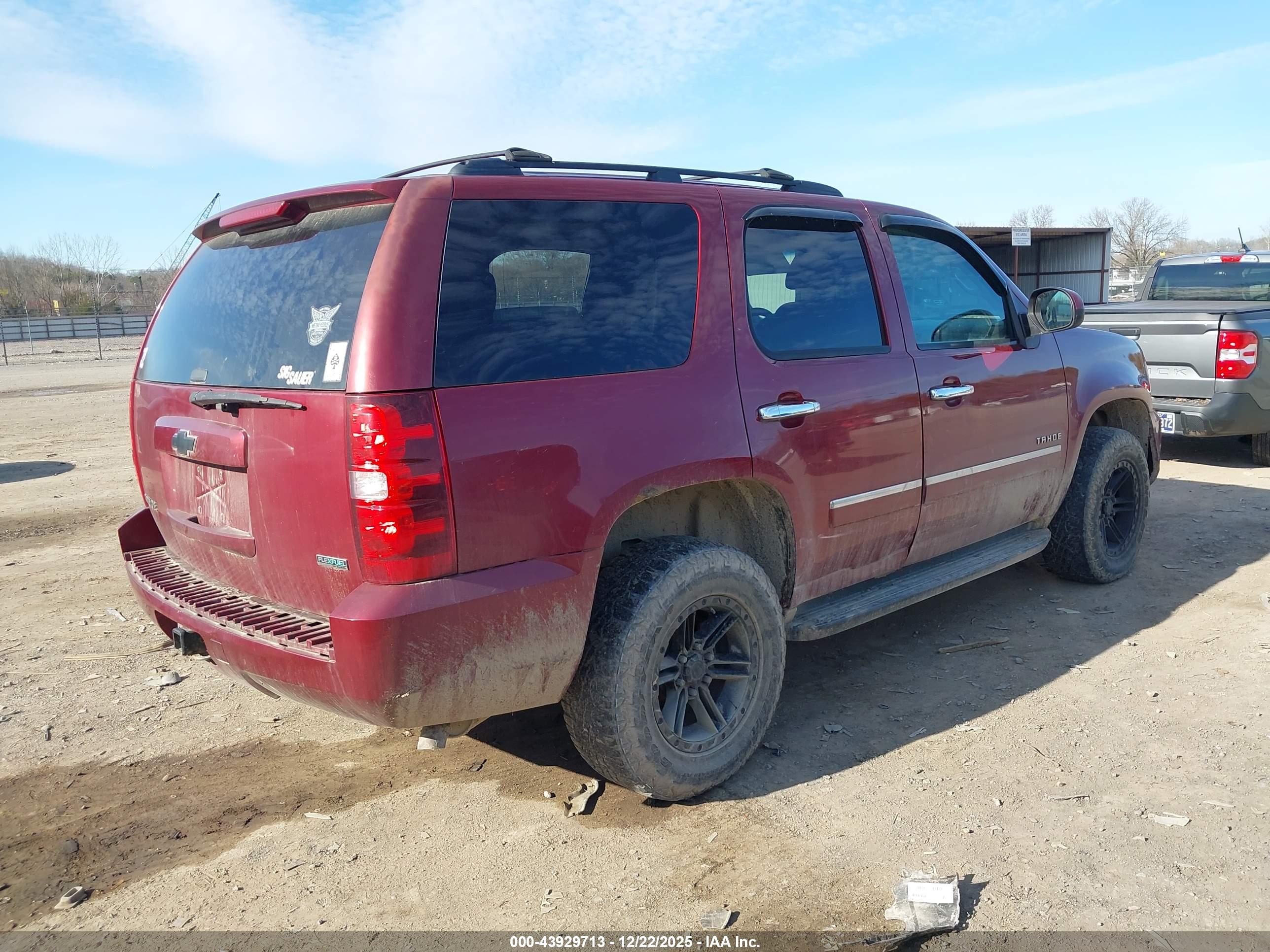 CHEVROLET TAHOE image 4