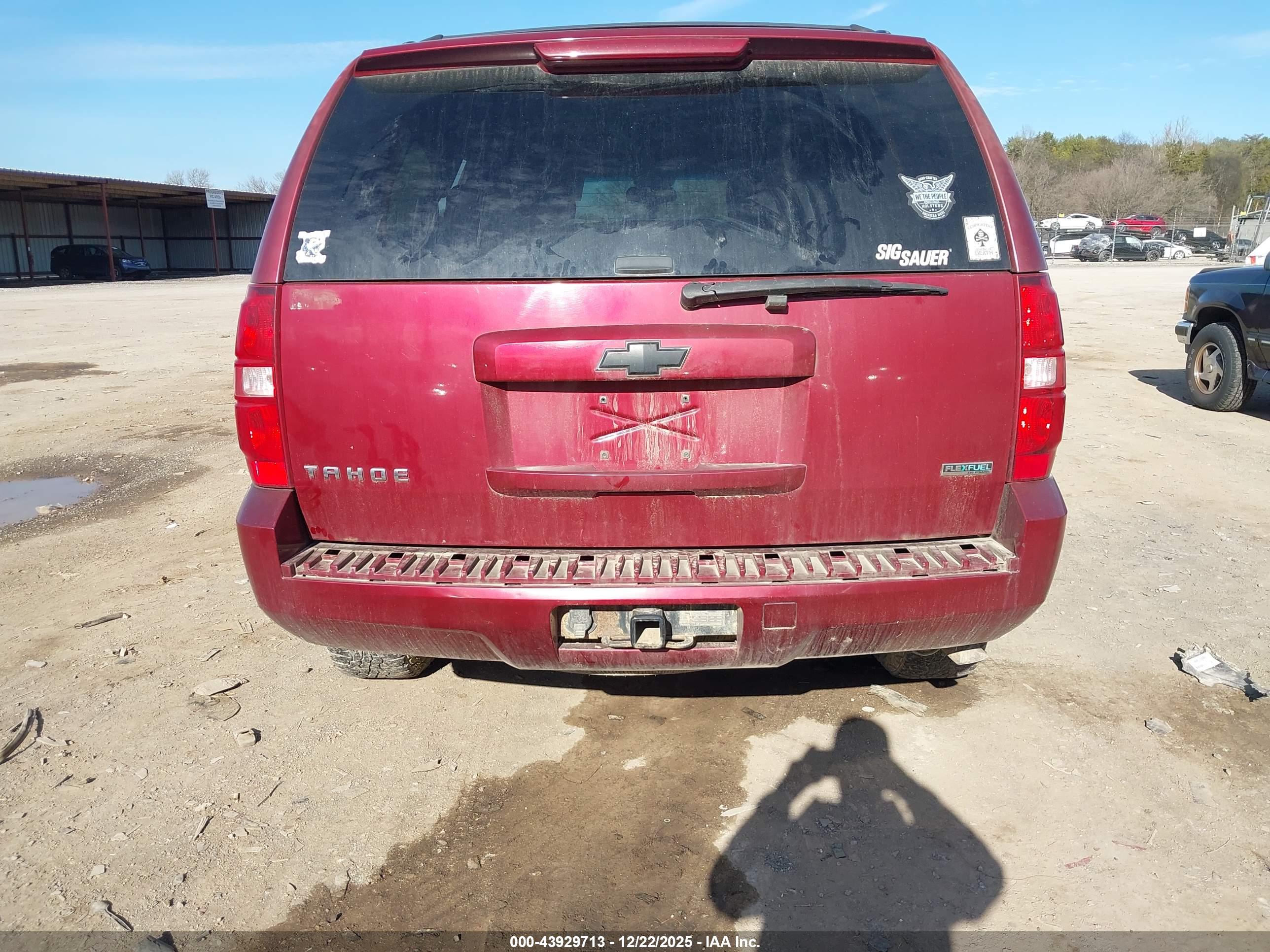 CHEVROLET TAHOE image 6