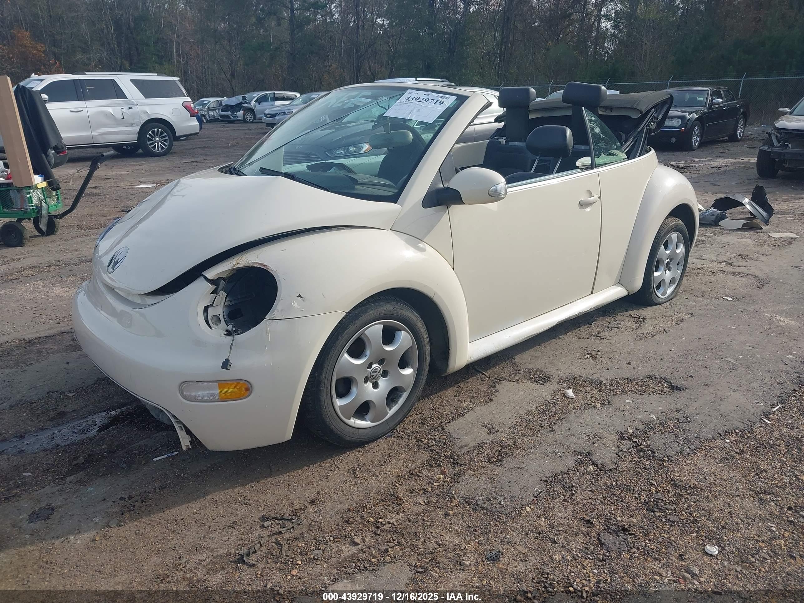VOLKSWAGEN NEW image 2