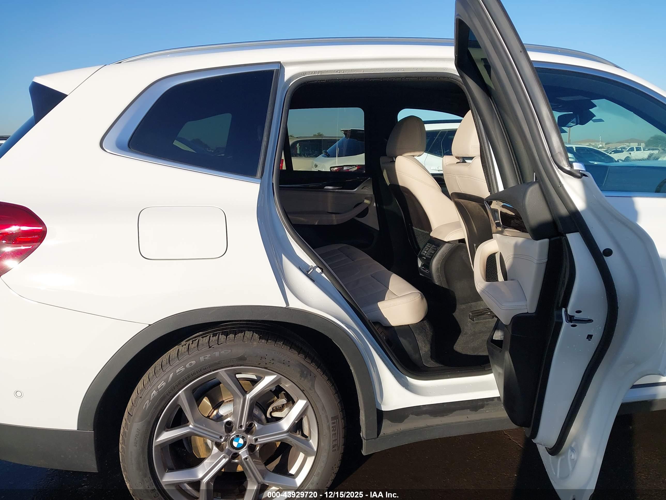 BMW X3 image 8