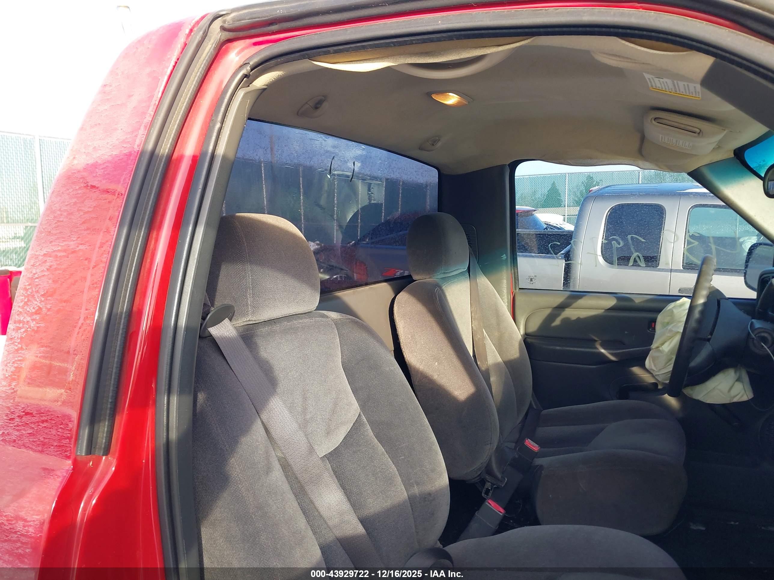 GMC SIERRA image 8
