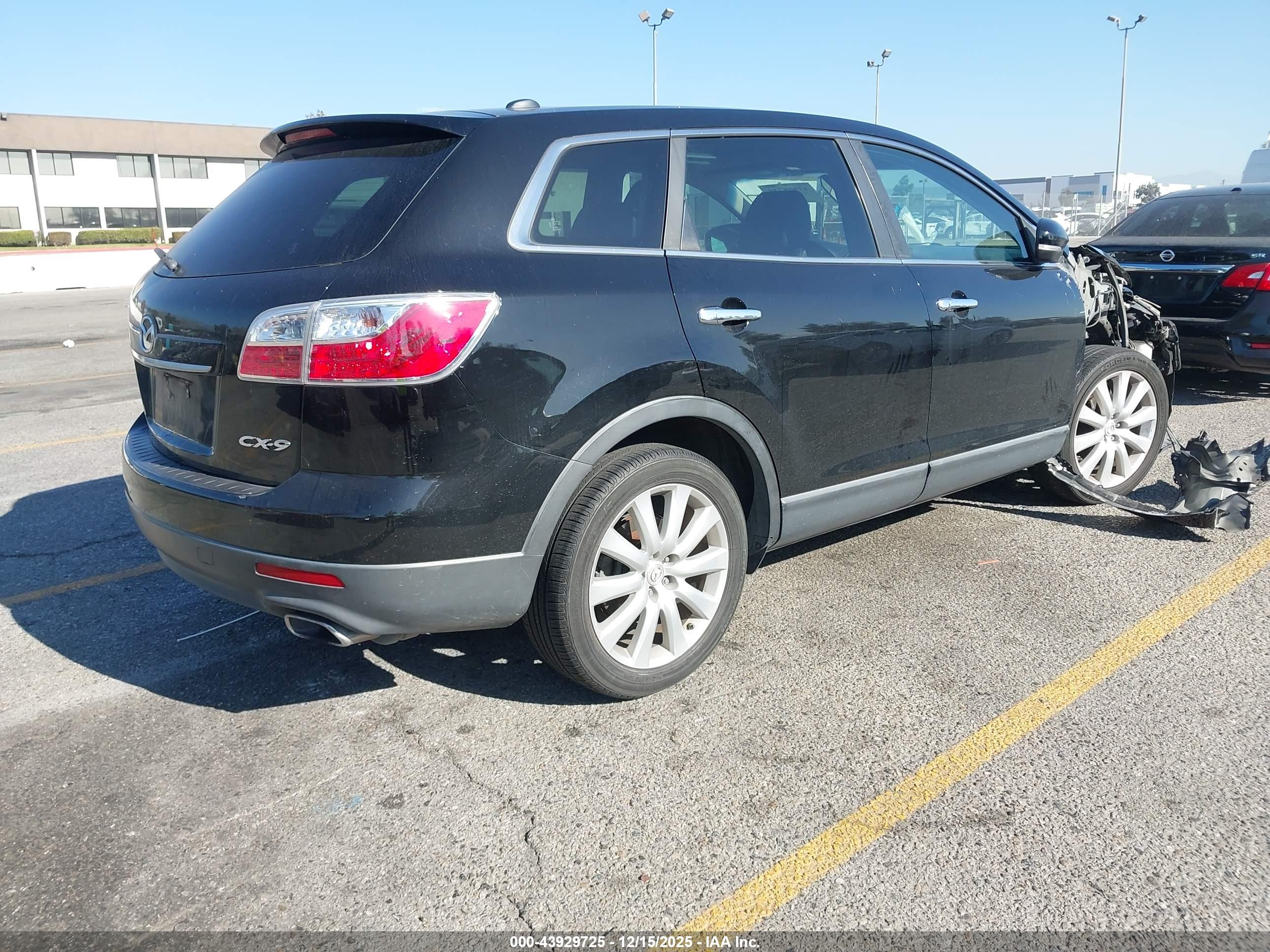 MAZDA CX-9 image 4