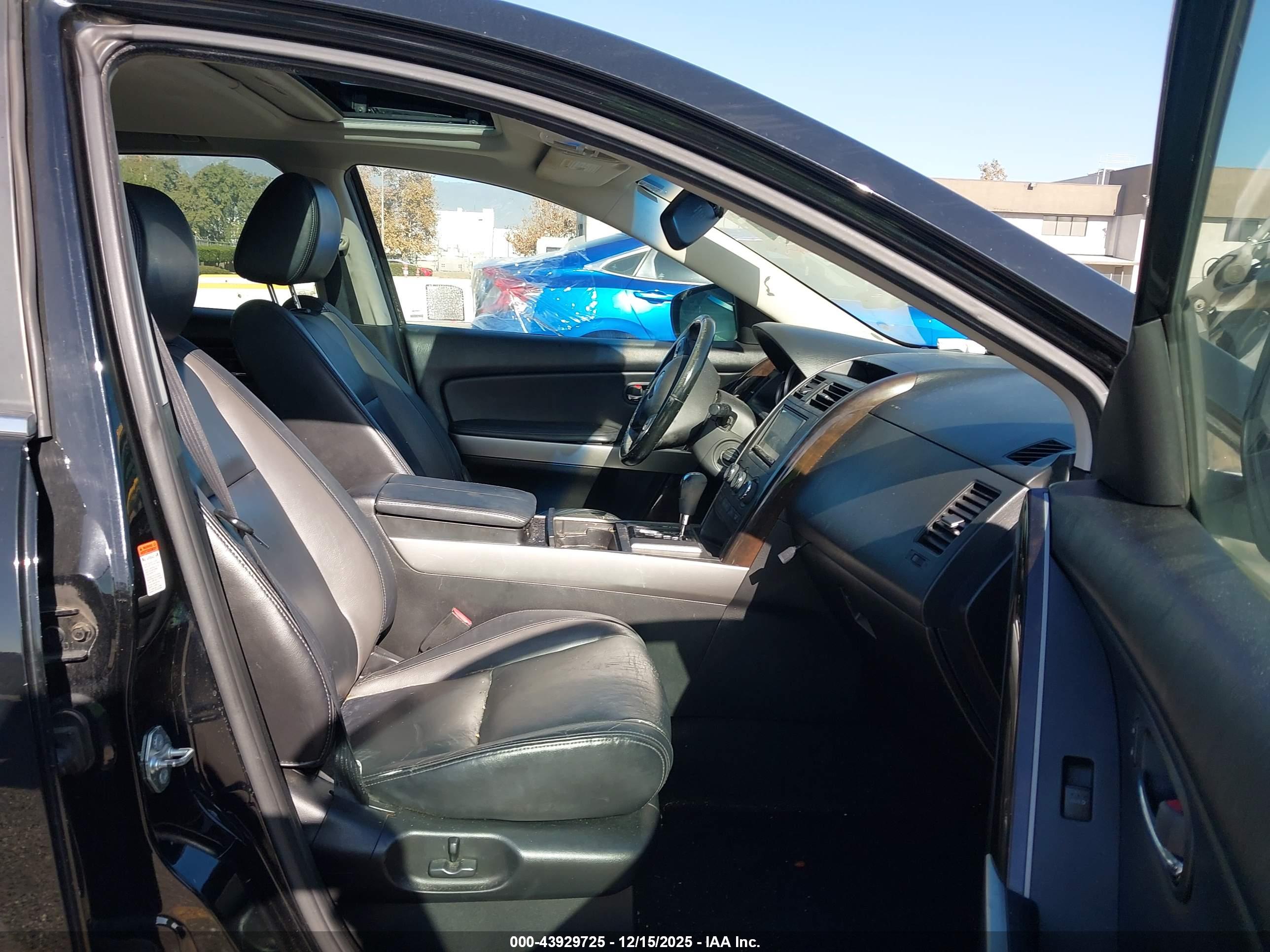 MAZDA CX-9 image 5
