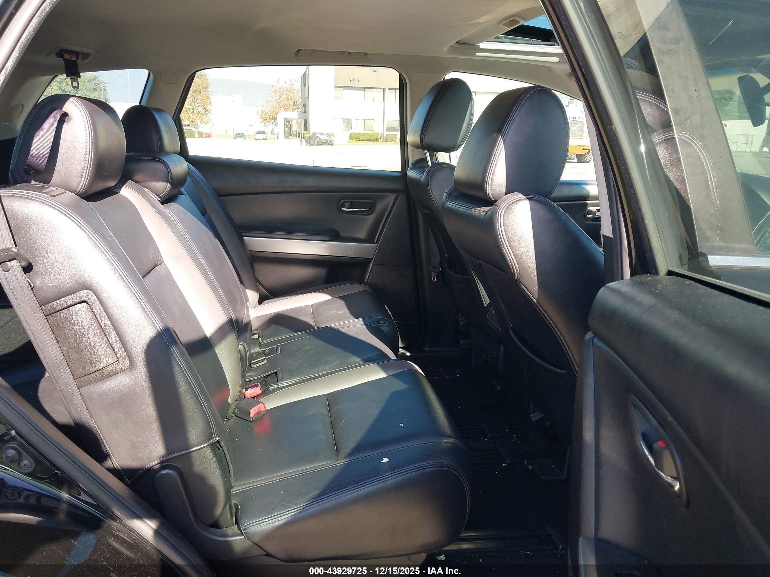 MAZDA CX-9 image 8