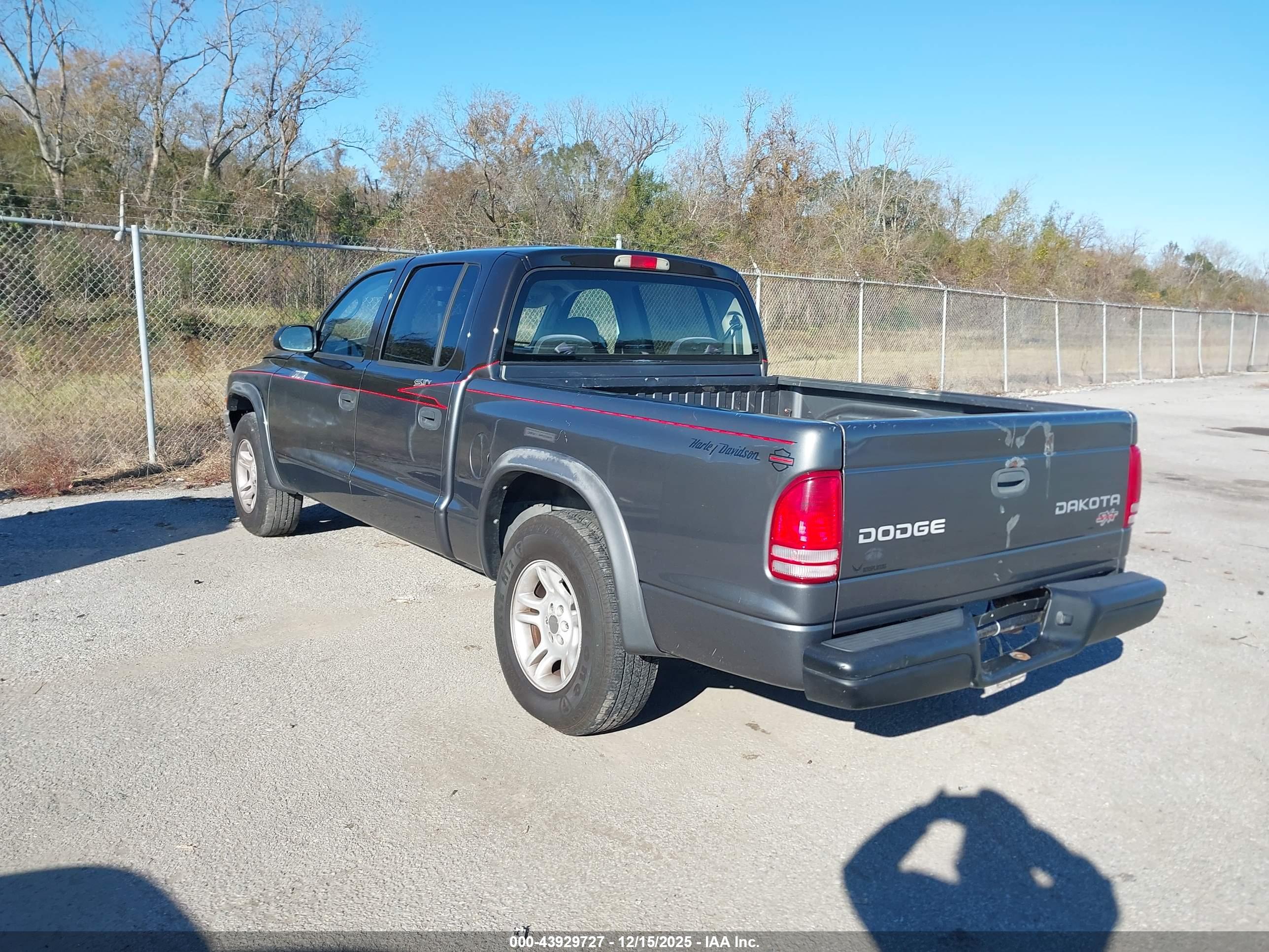 DODGE DAKOTA image 3
