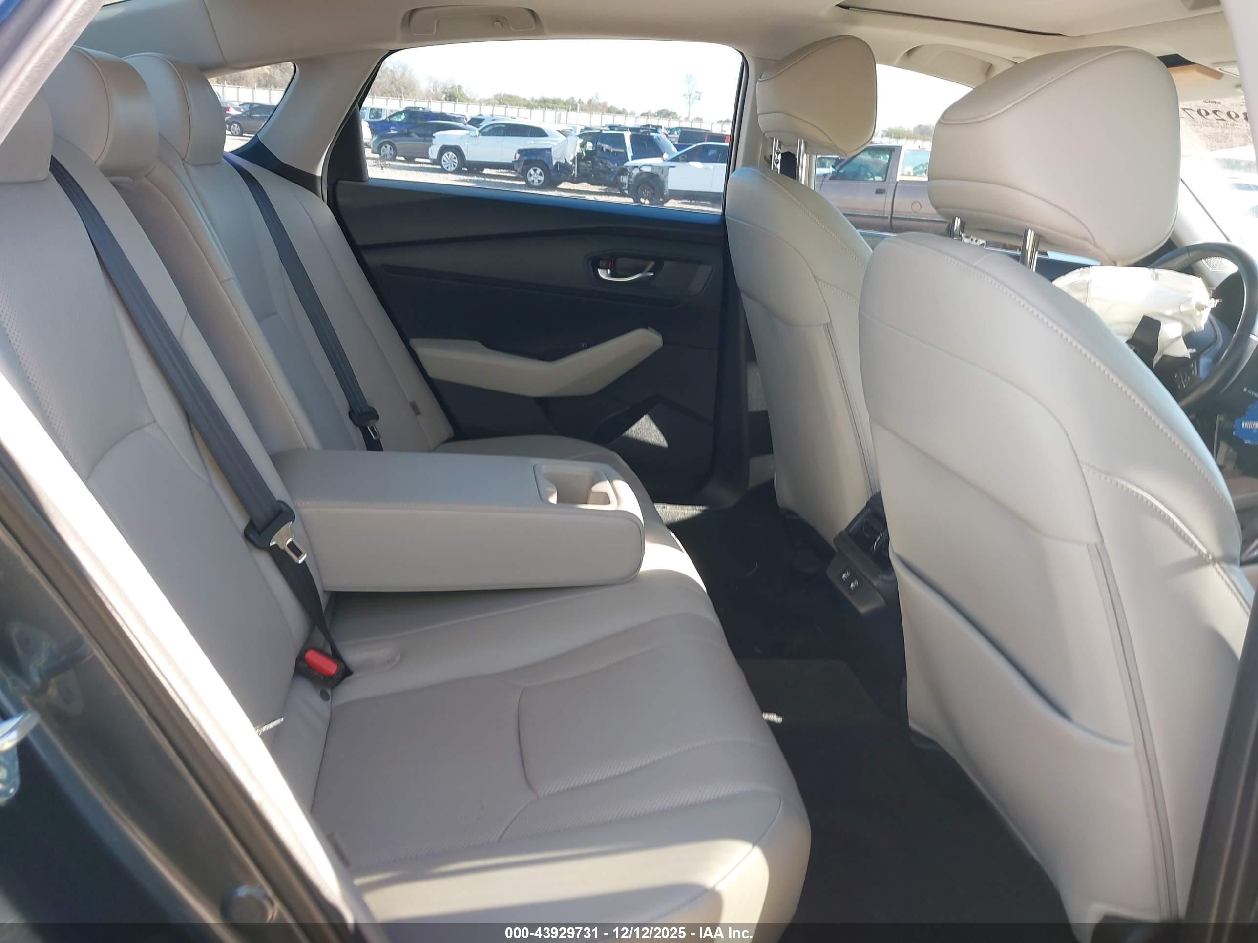 HONDA ACCORD image 8
