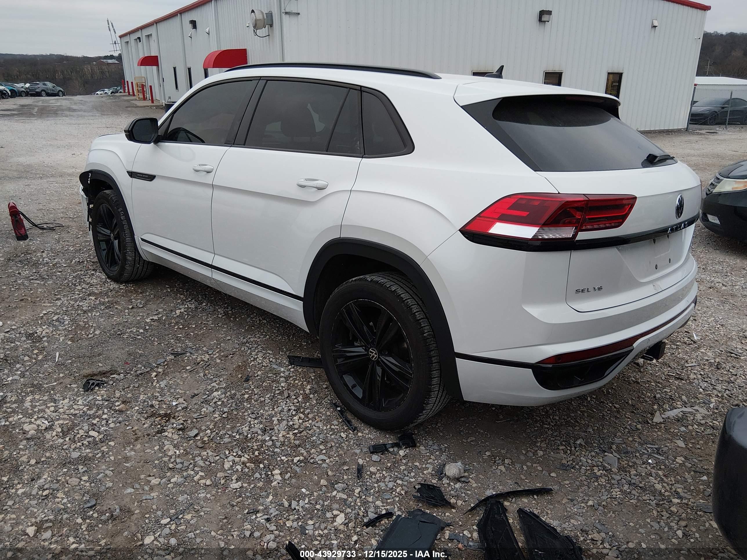 VOLKSWAGEN ATLAS image 3