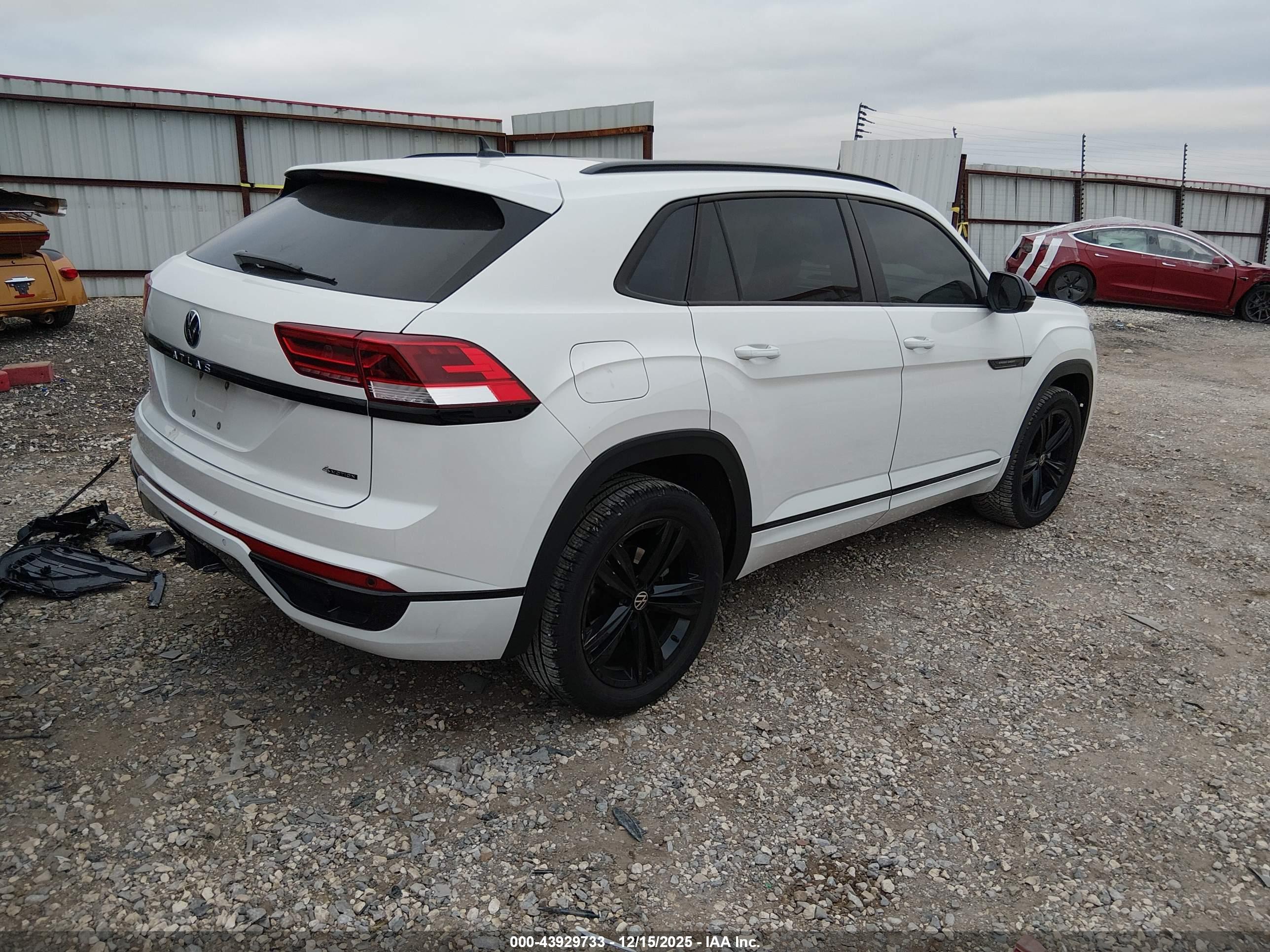 VOLKSWAGEN ATLAS image 4