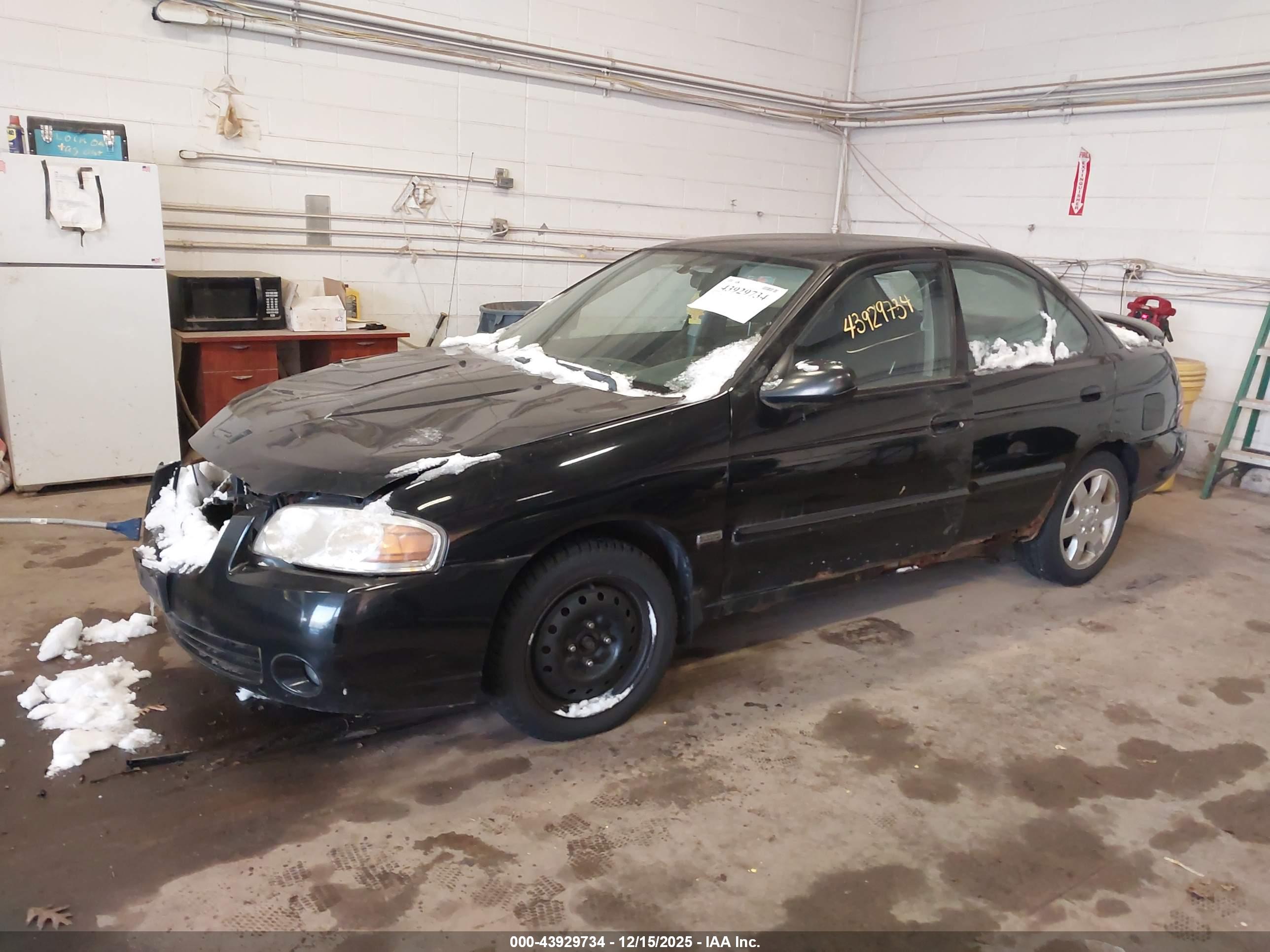 NISSAN SENTRA image 2