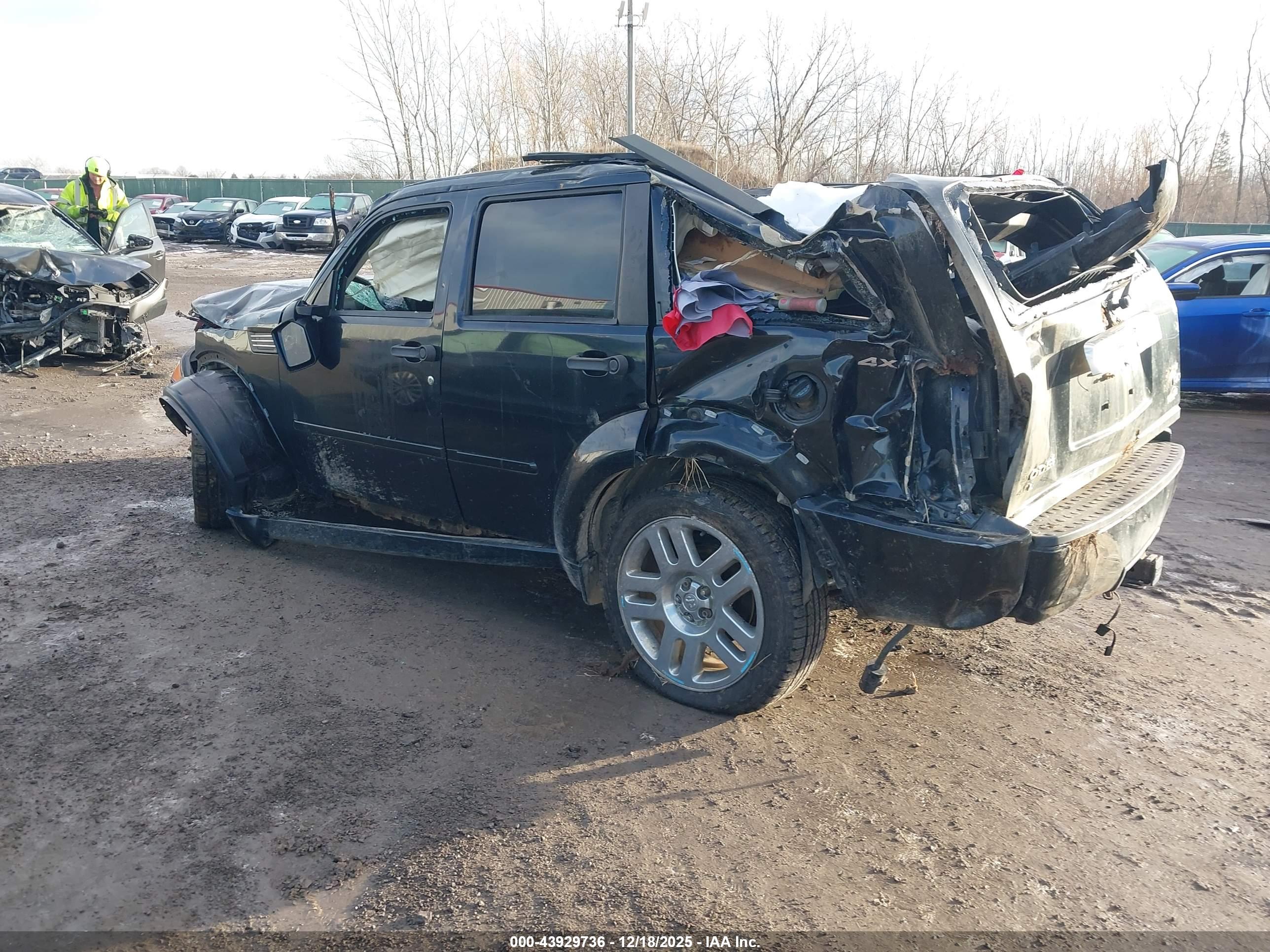 DODGE NITRO image 3