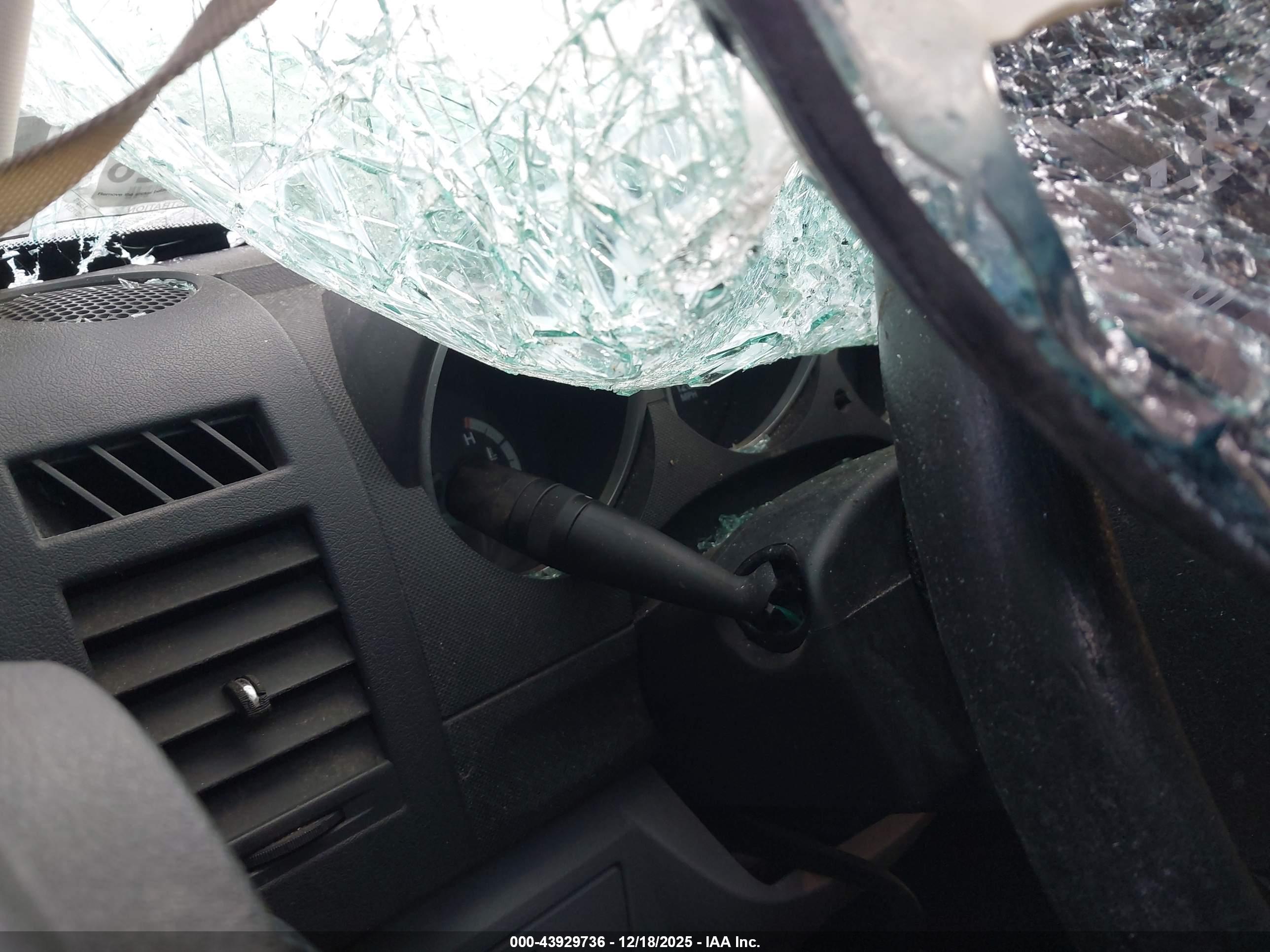 DODGE NITRO image 7