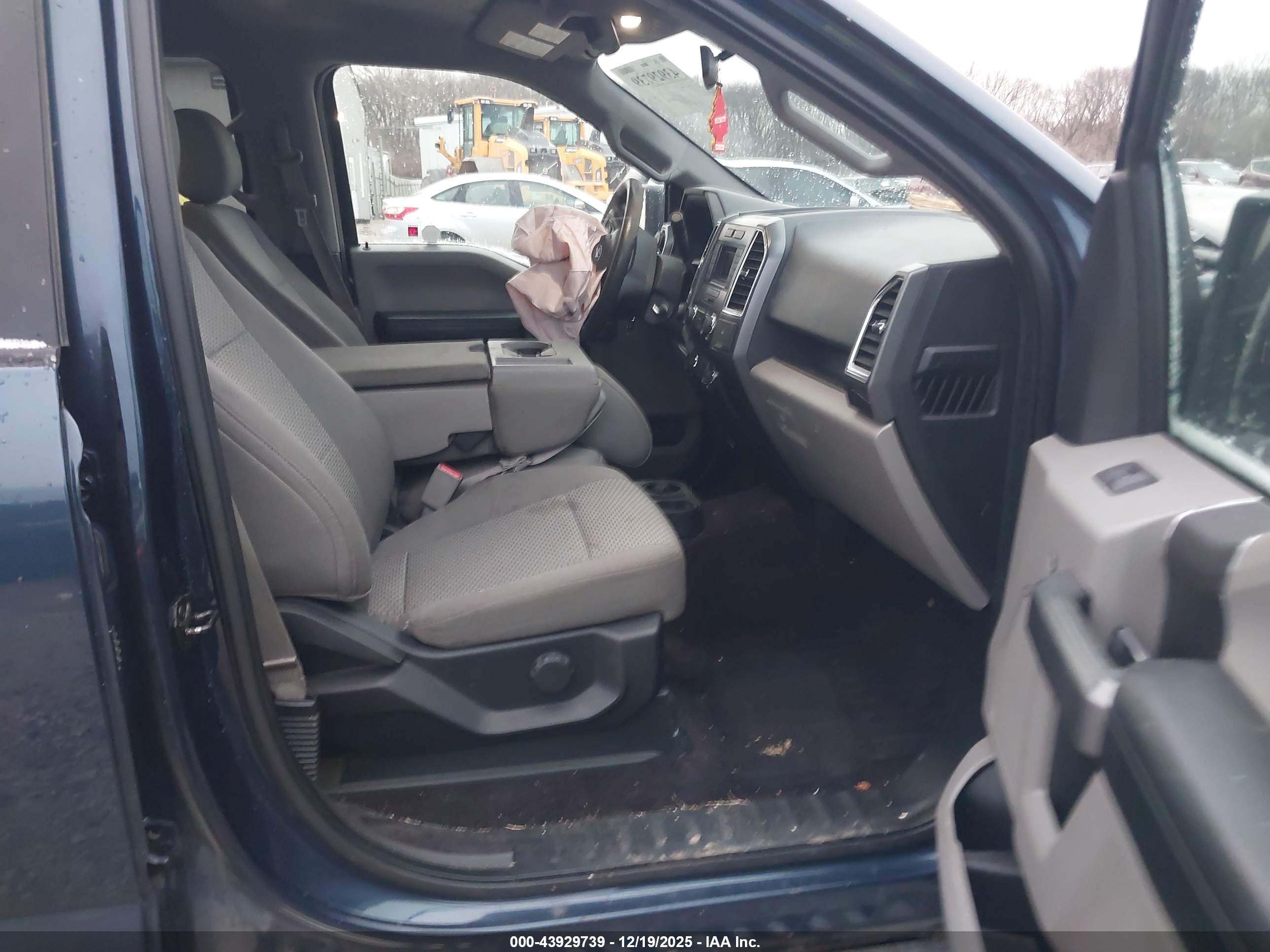 FORD F-150 image 5