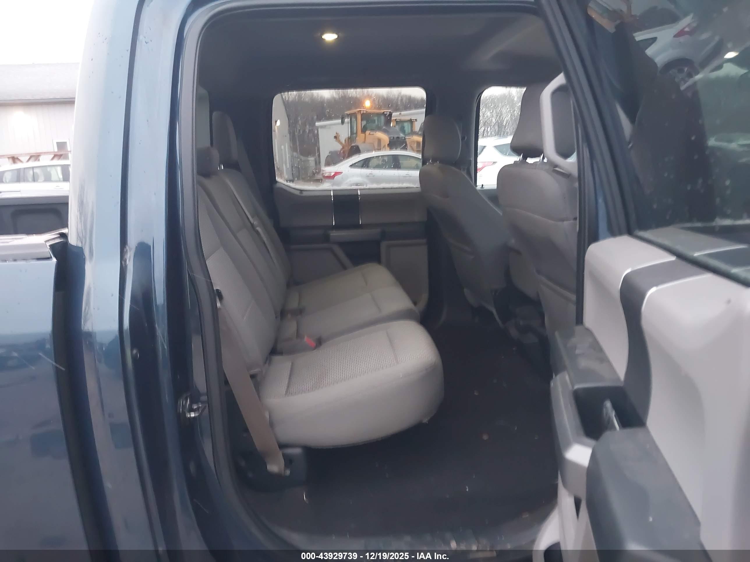FORD F-150 image 8