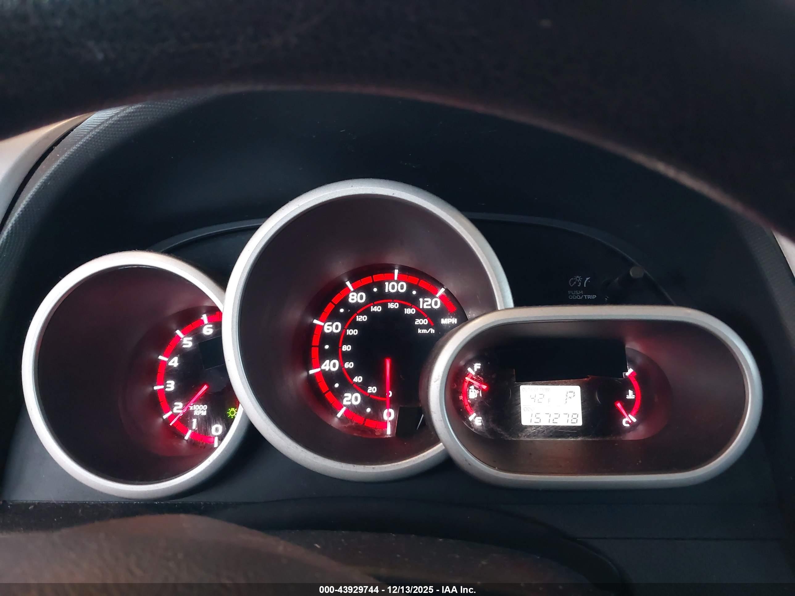 TOYOTA MATRIX image 7