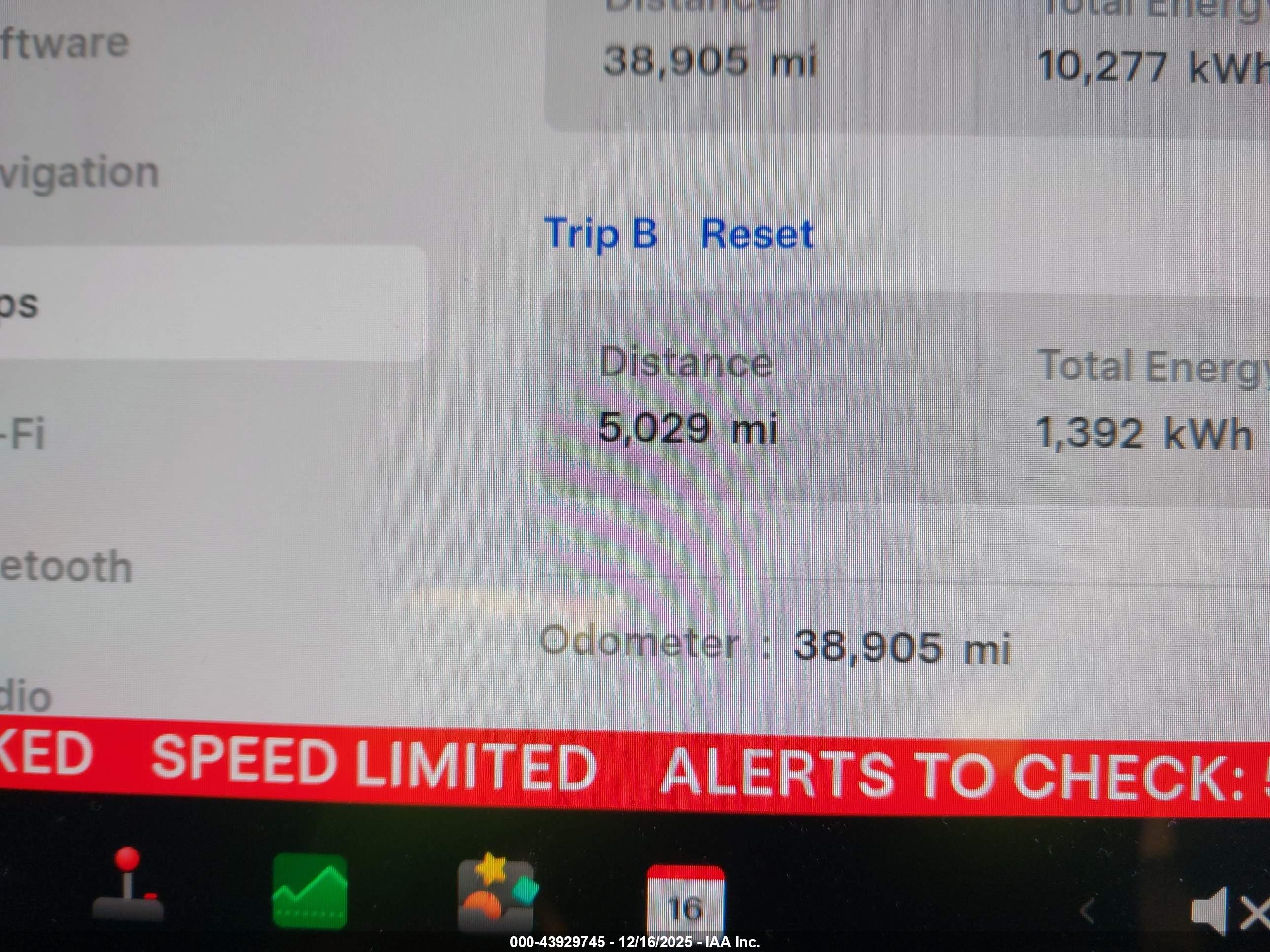 TESLA MODEL image 7