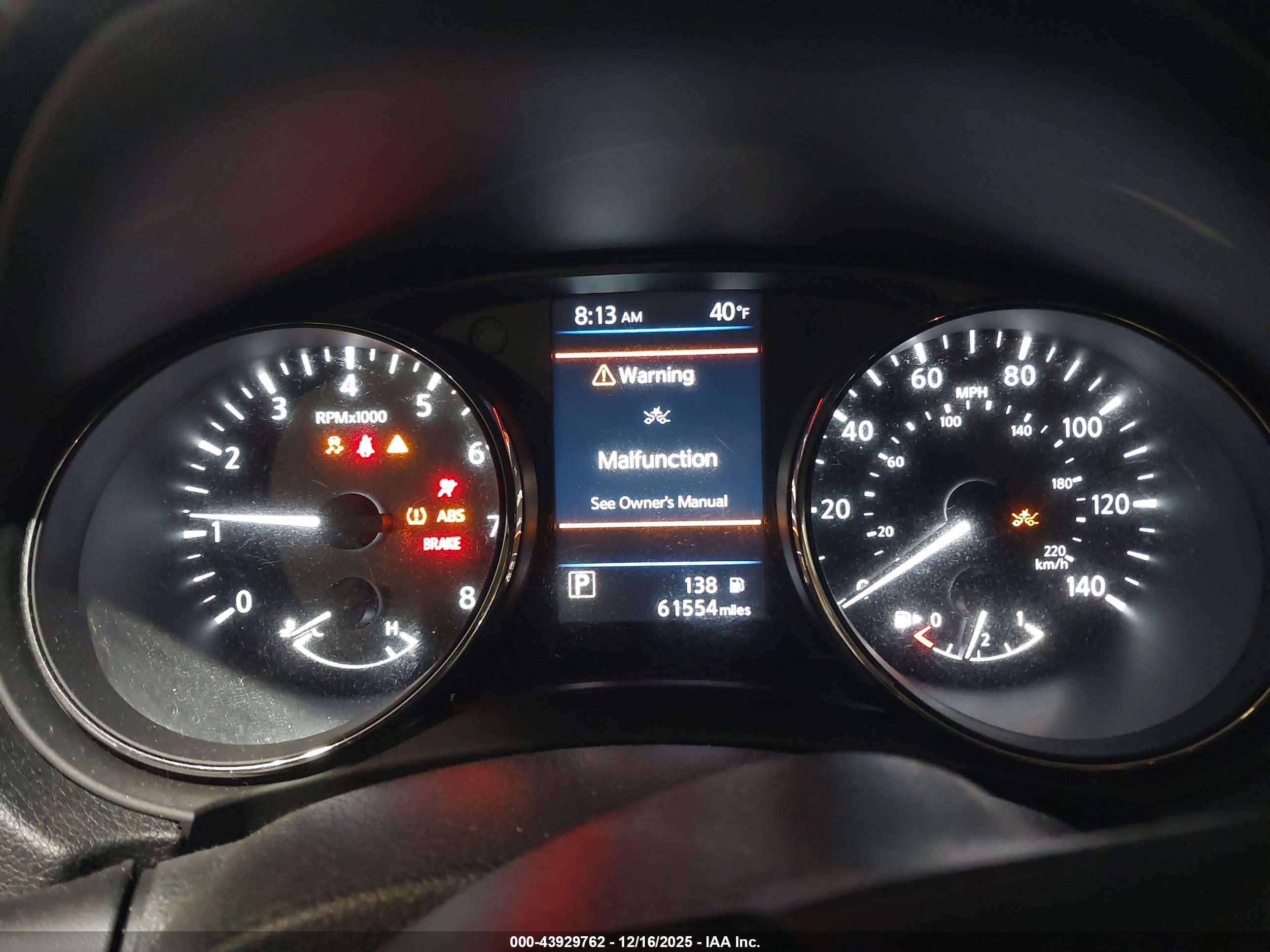 NISSAN ROGUE image 7