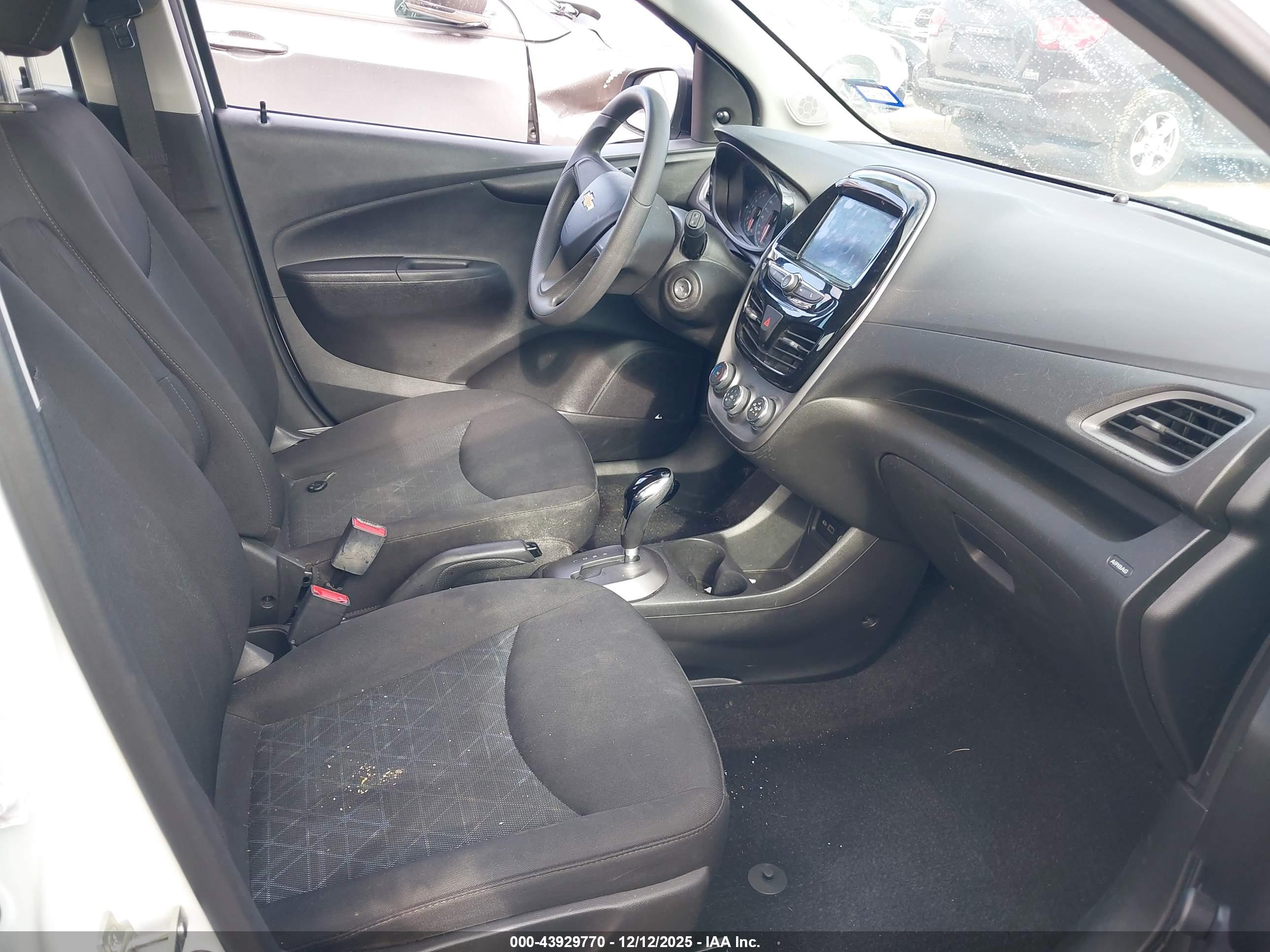 CHEVROLET SPARK image 5