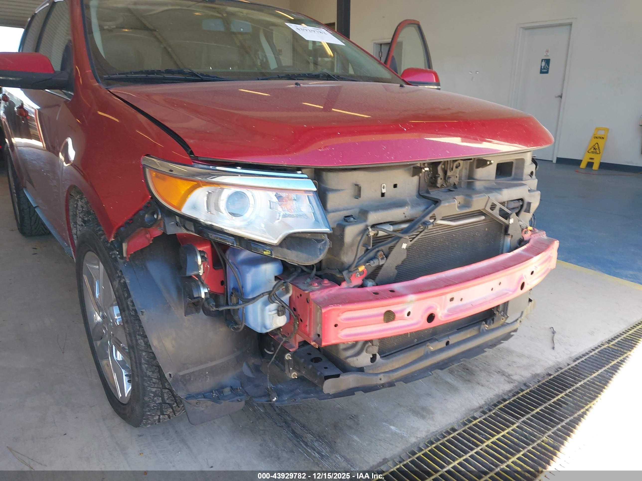FORD EDGE image 6