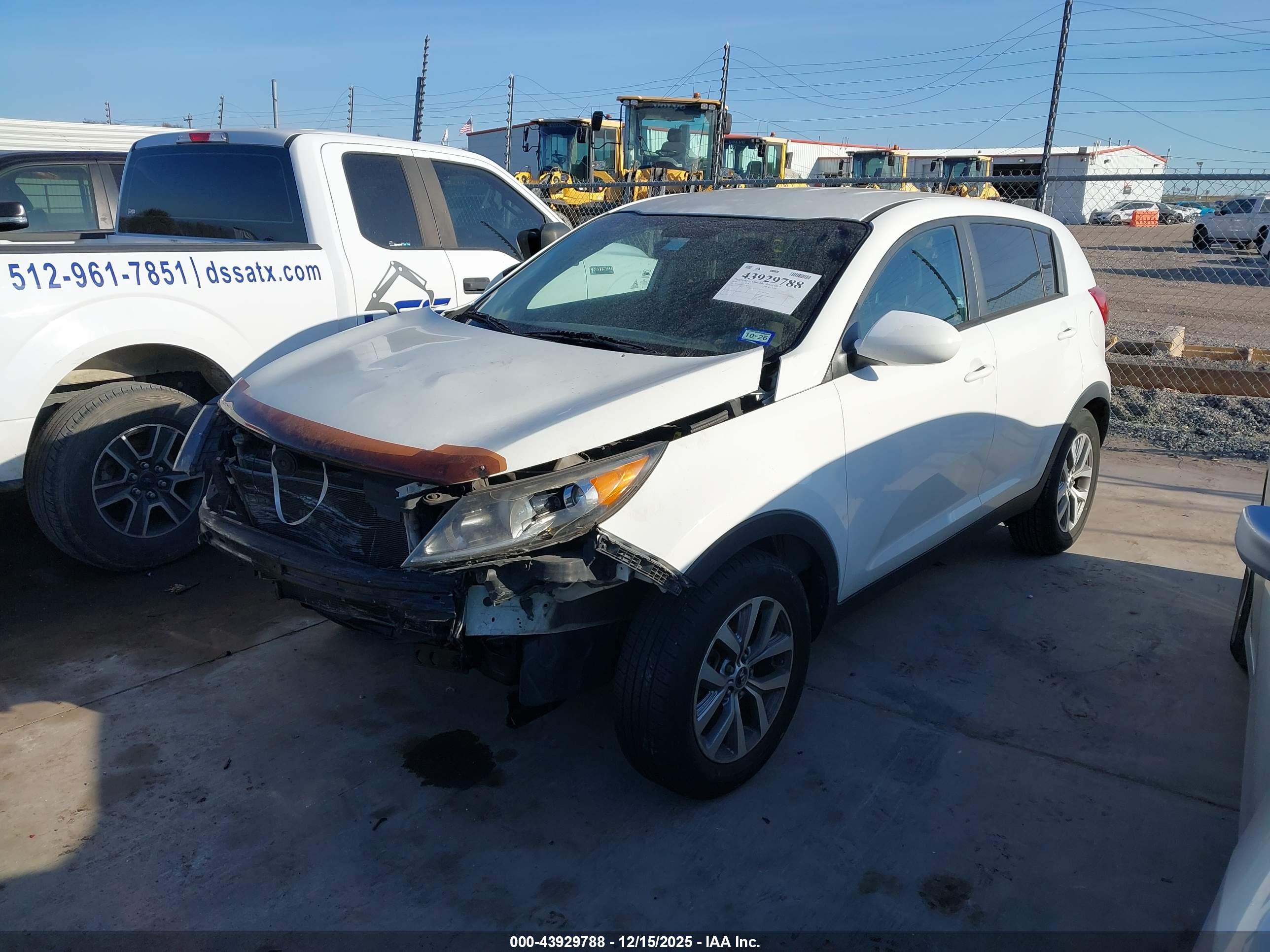 KIA SPORTAGE image 2
