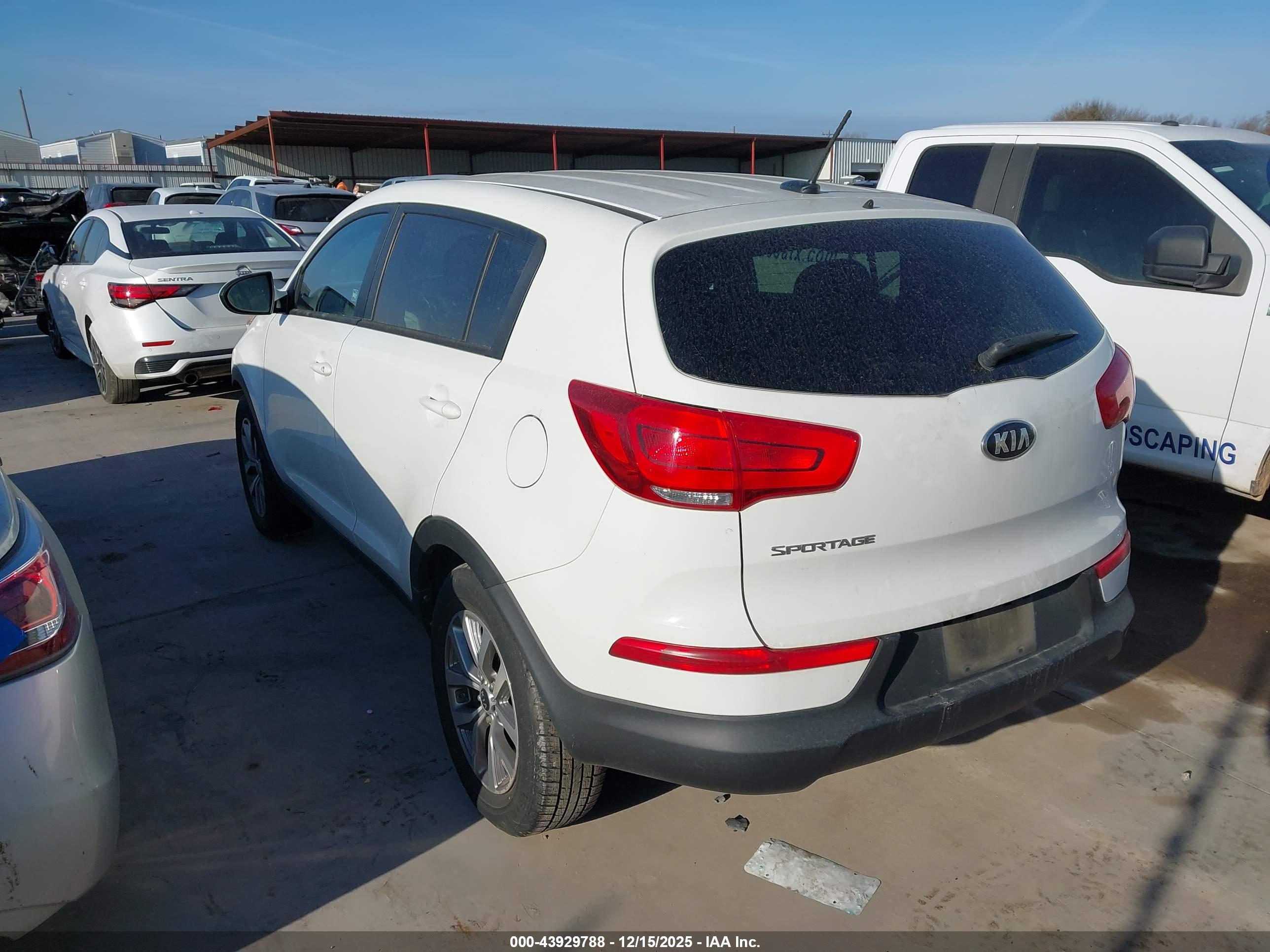 KIA SPORTAGE image 3