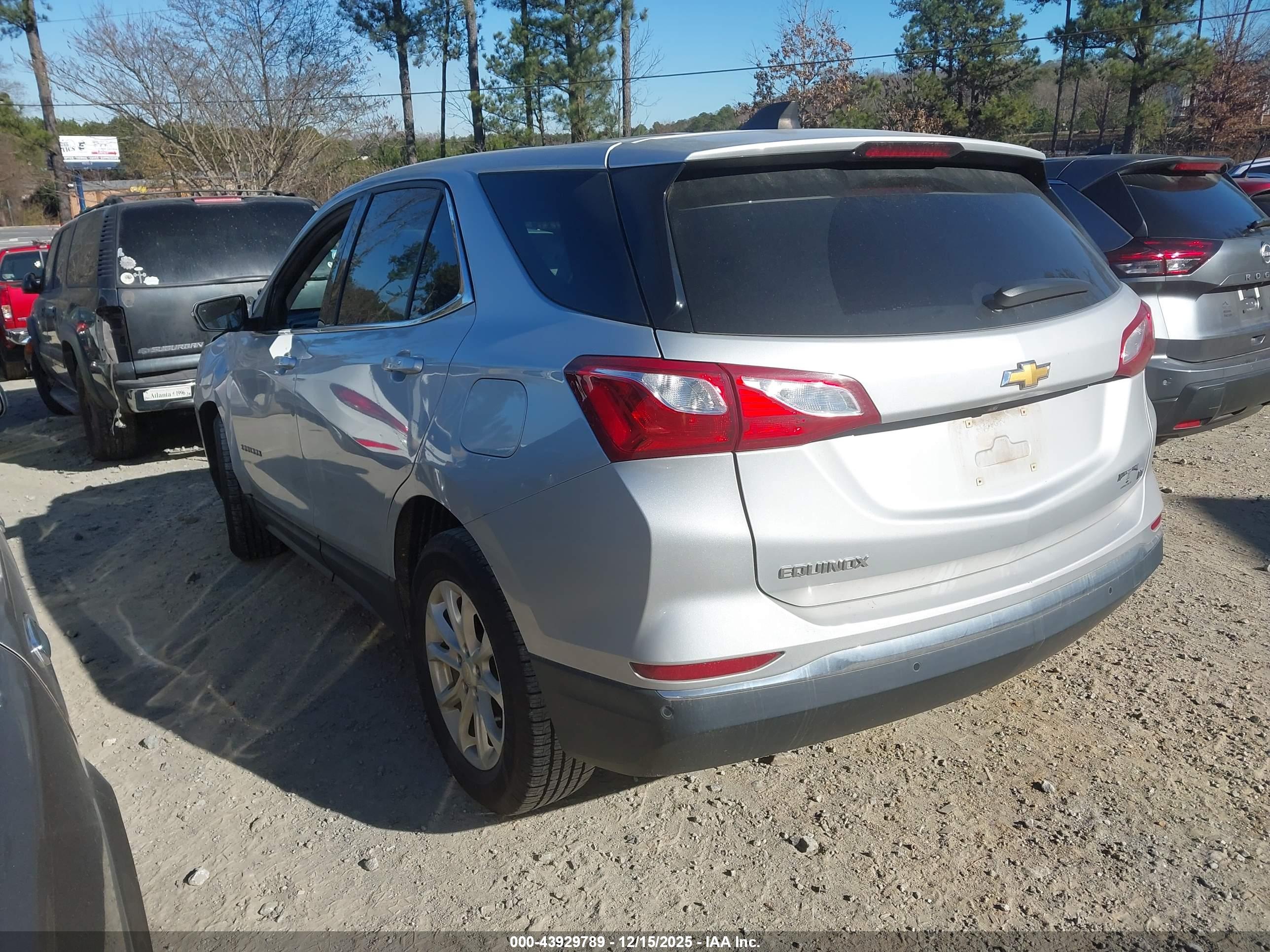CHEVROLET EQUINOX image 3