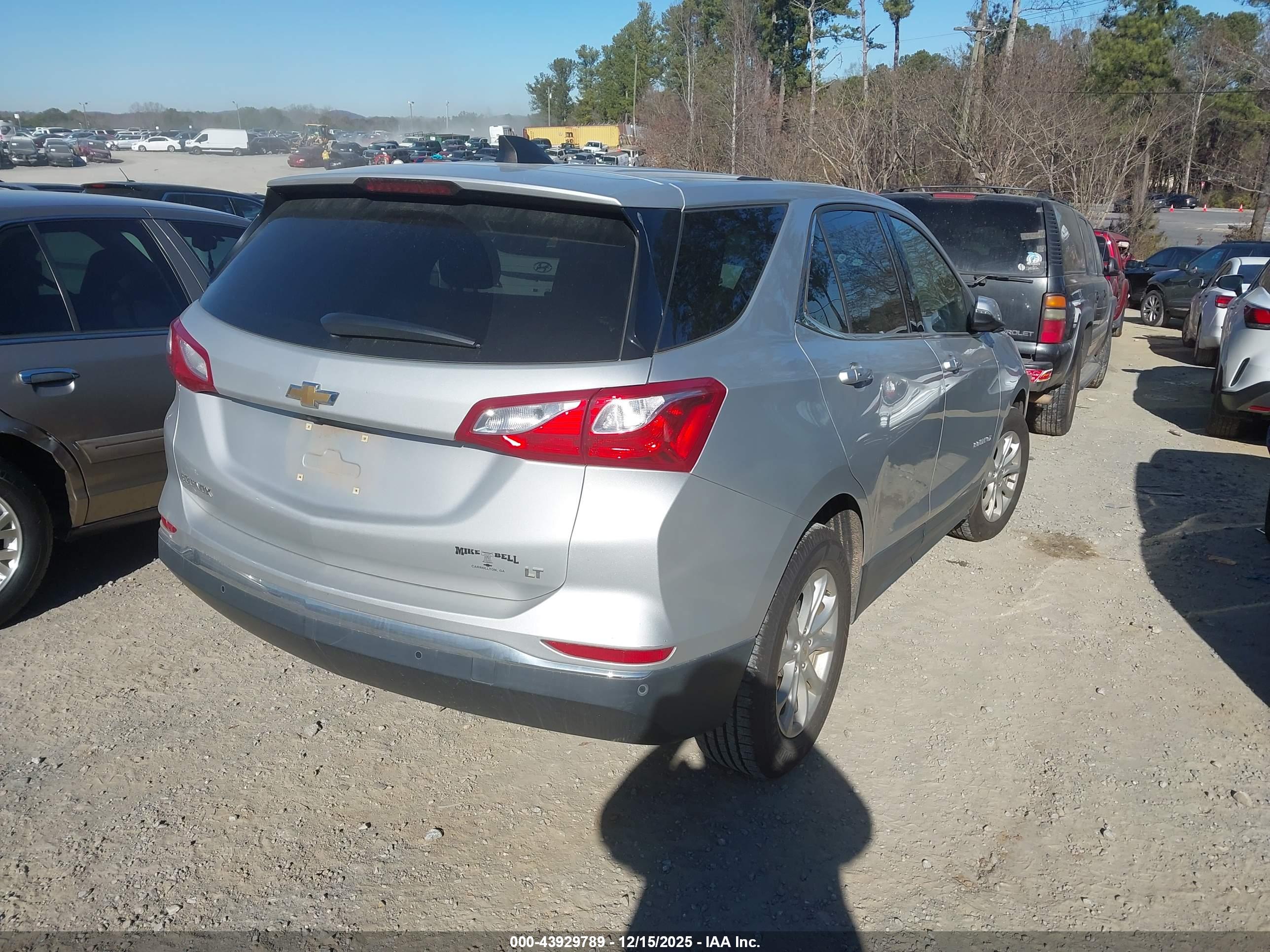 CHEVROLET EQUINOX image 4