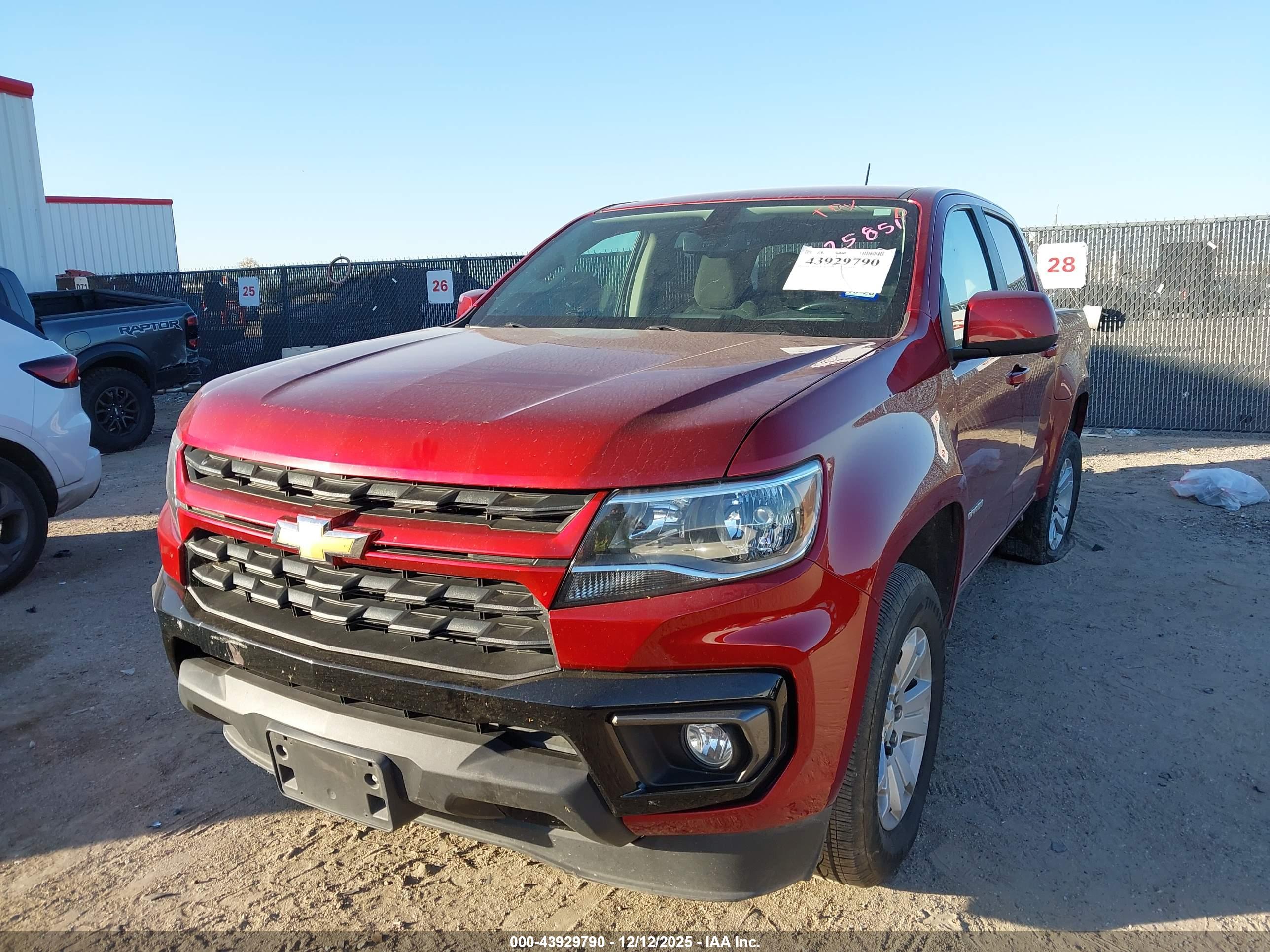 CHEVROLET COLORADO image 2