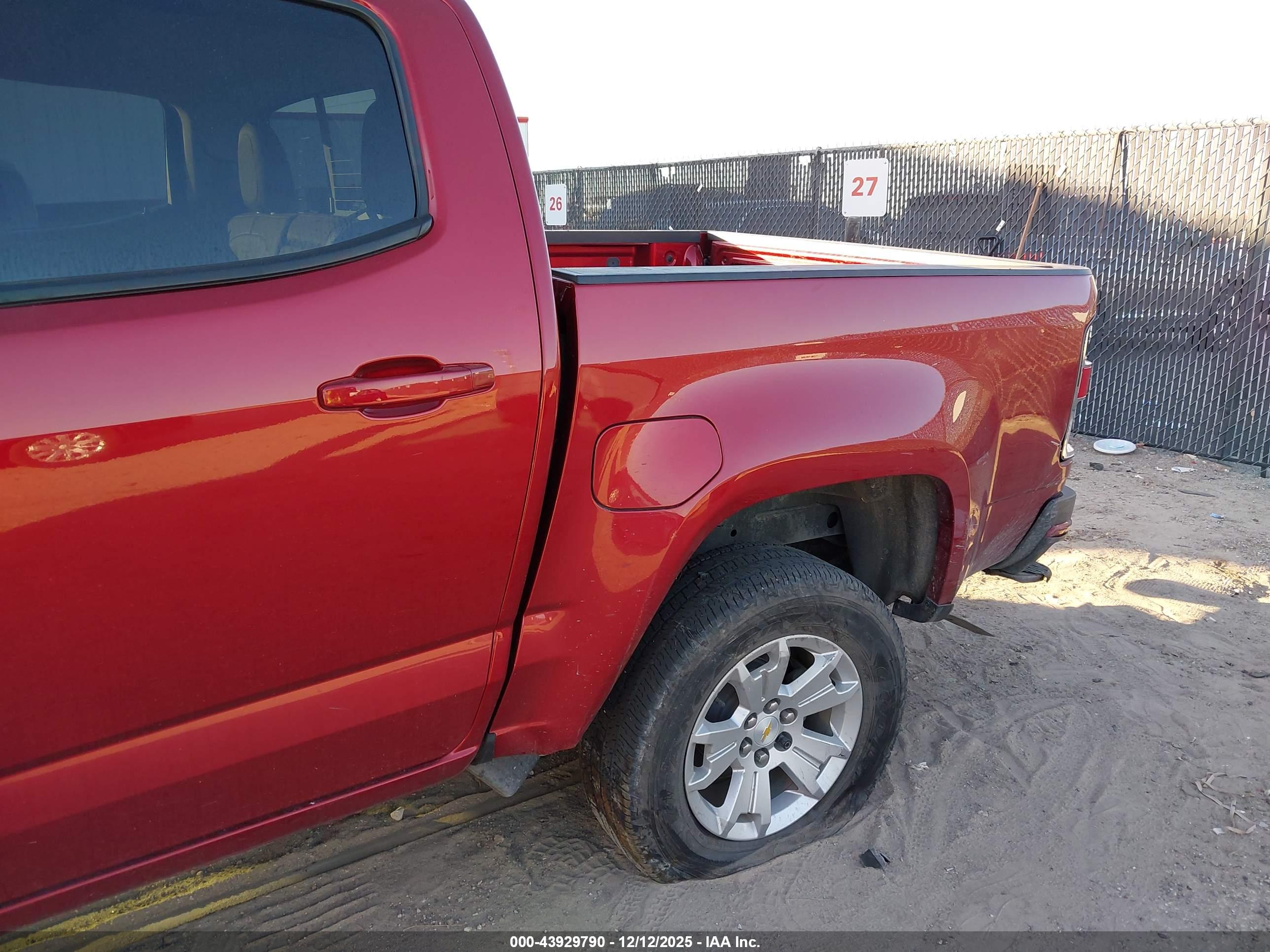 CHEVROLET COLORADO image 6