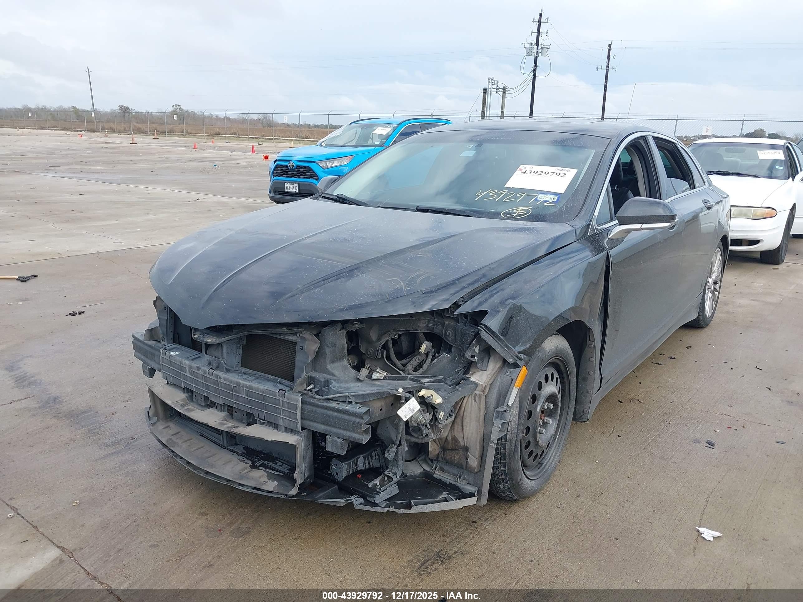 LINCOLN MKZ image 6
