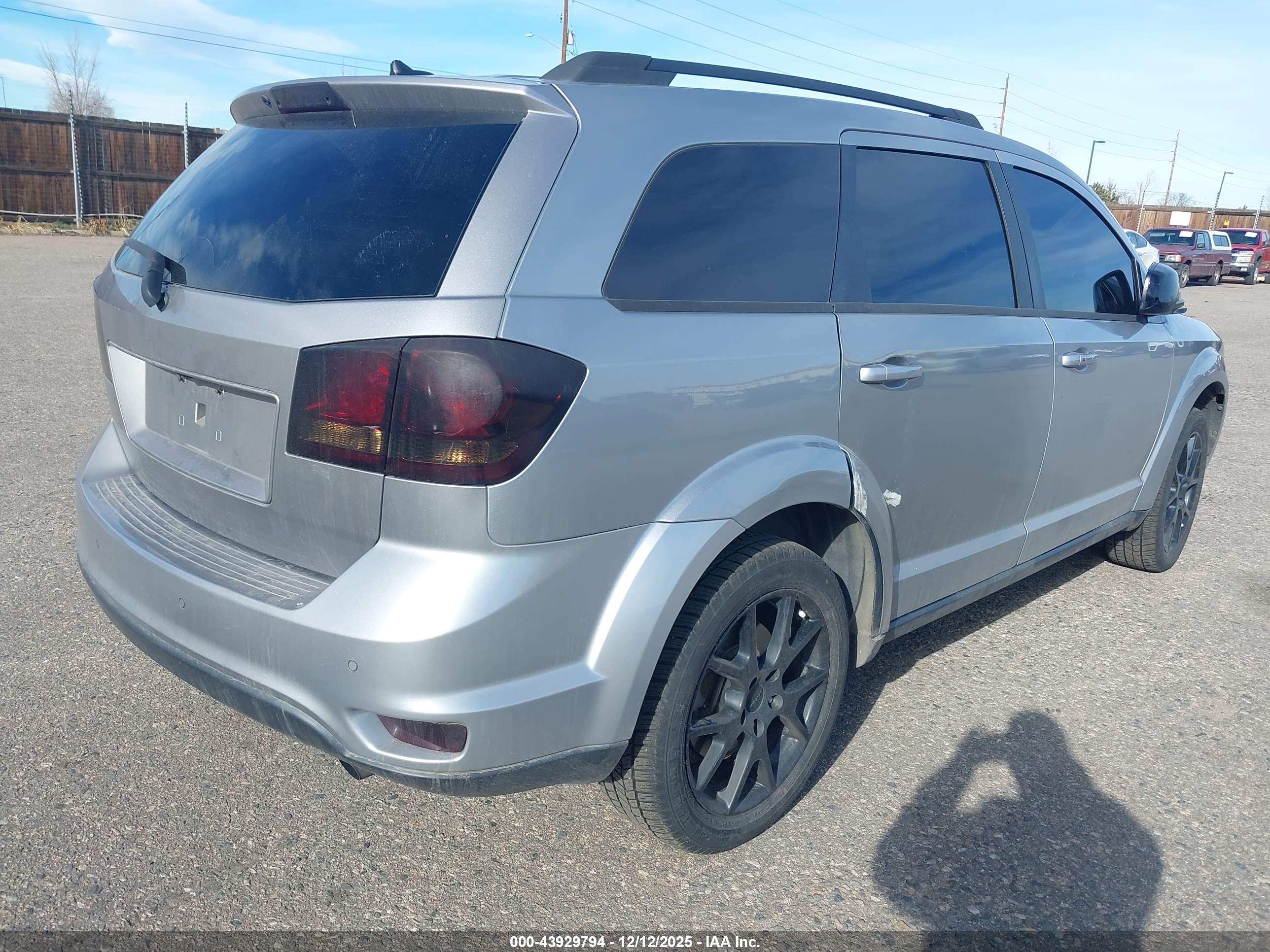DODGE JOURNEY image 4