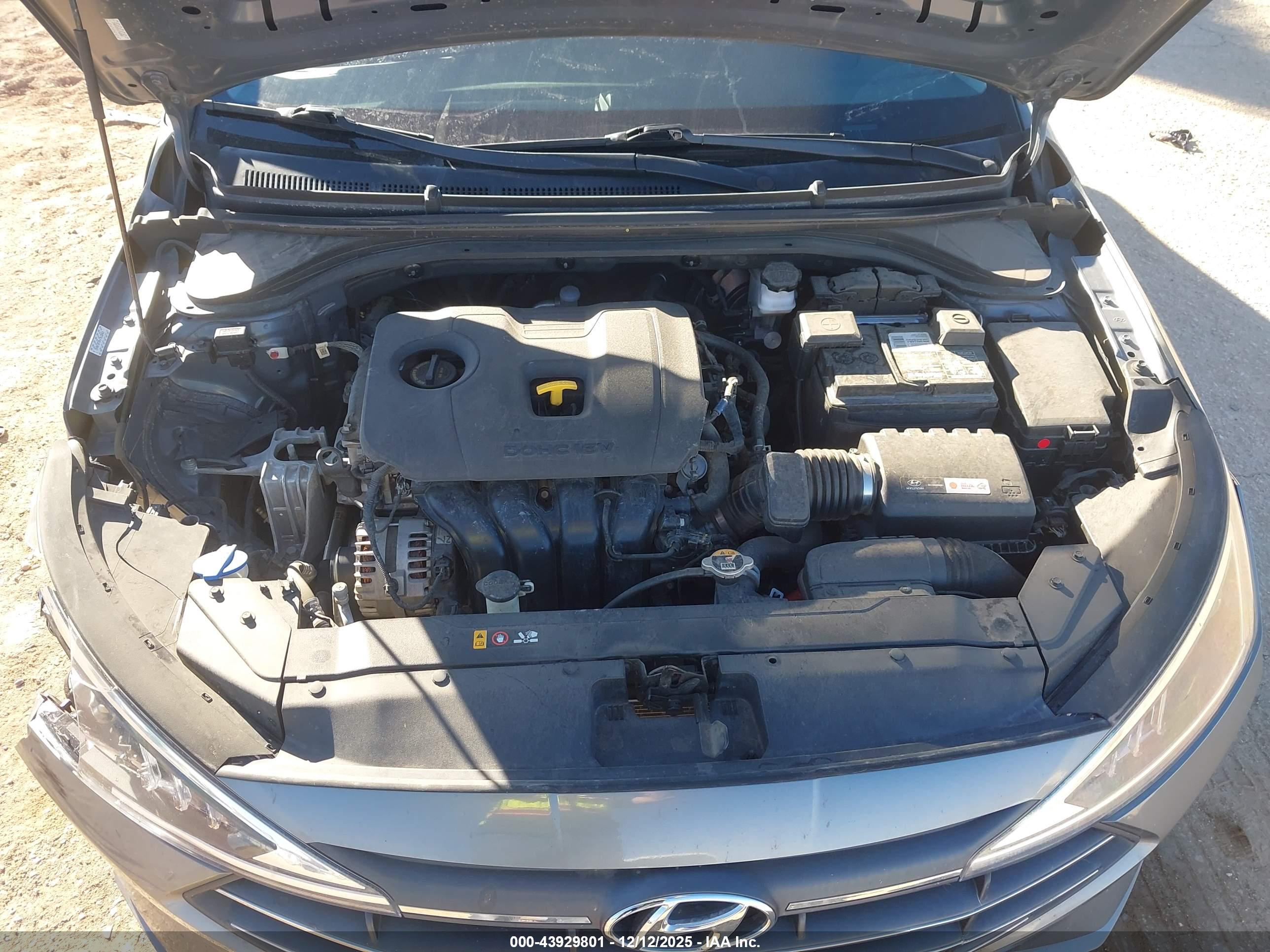 HYUNDAI ELANTRA image 10