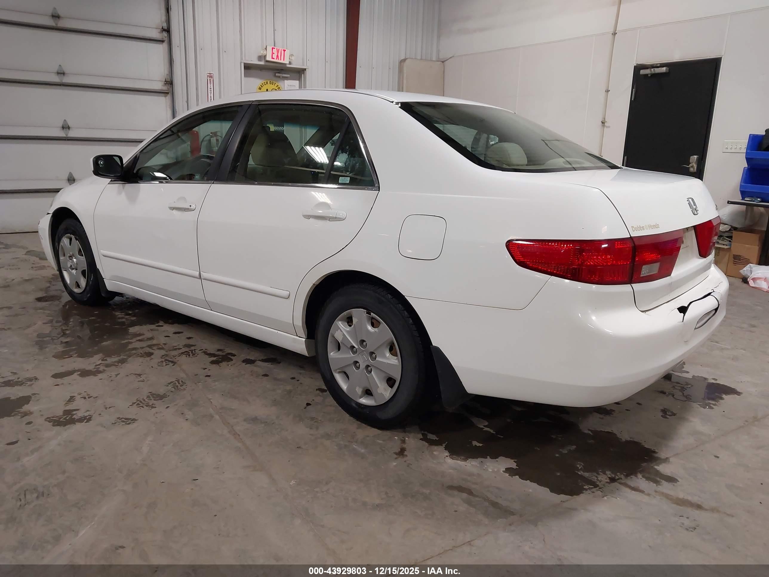HONDA ACCORD image 3