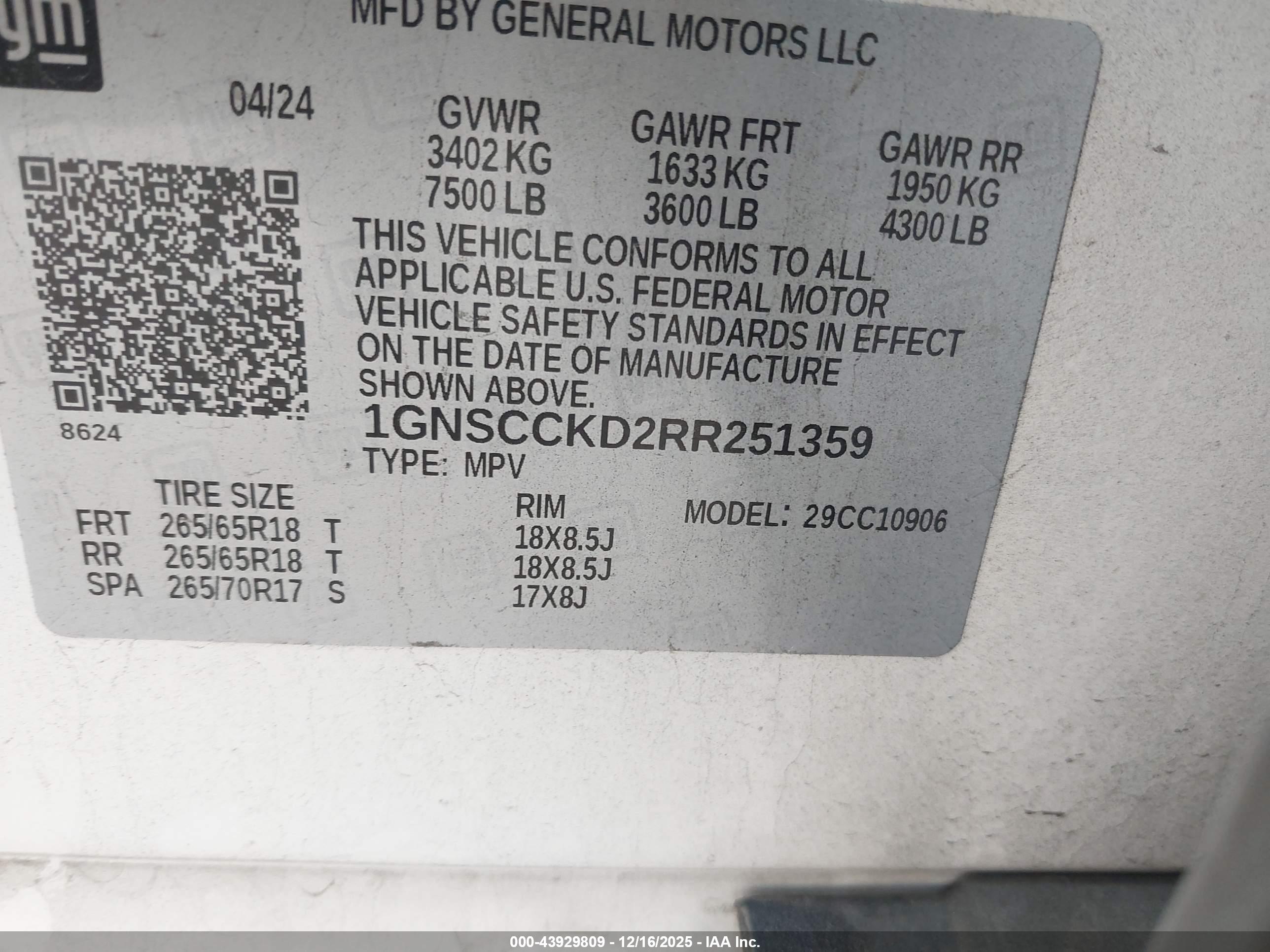 CHEVROLET SUBURBAN image 9