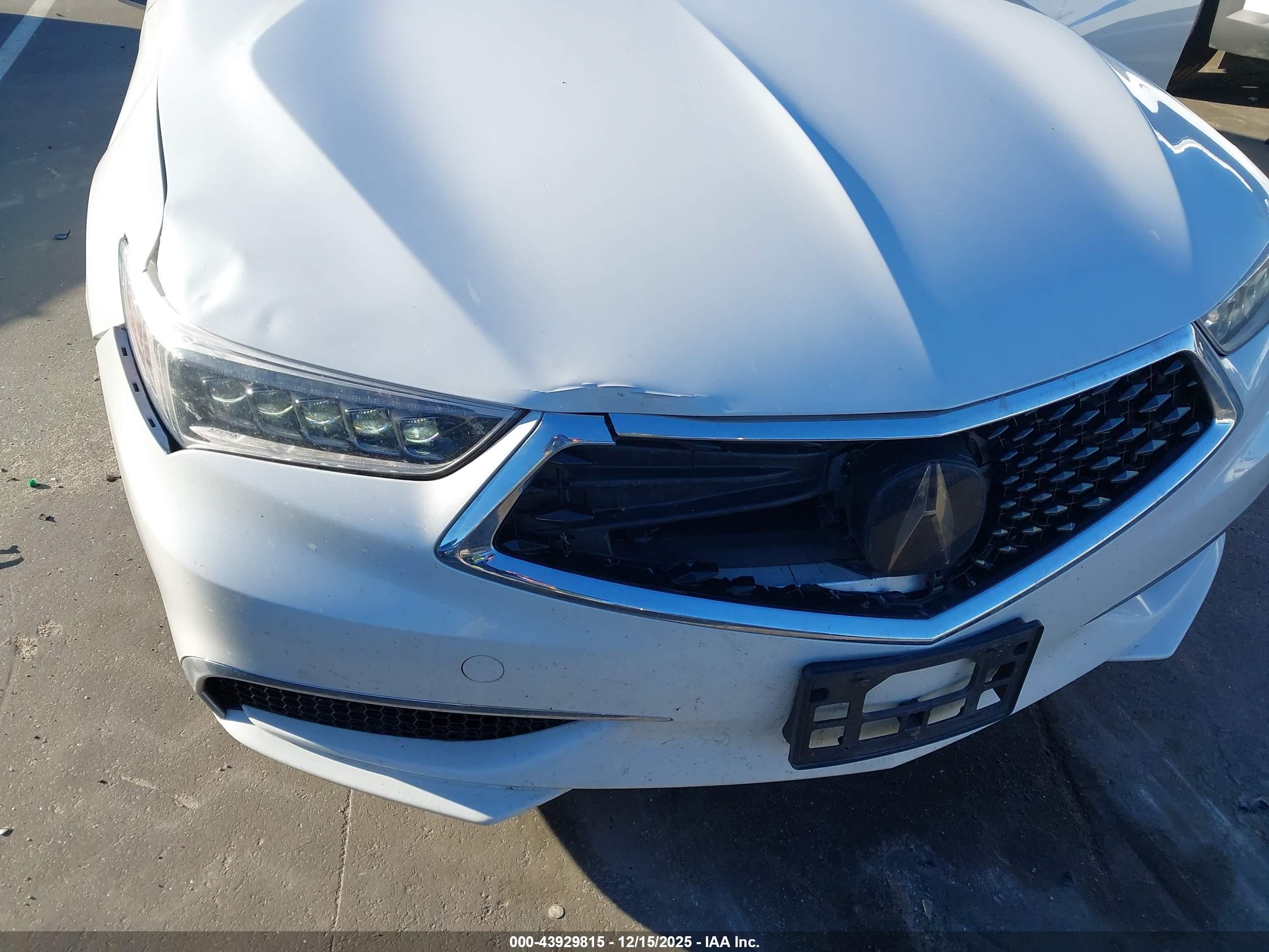 ACURA TLX image 6
