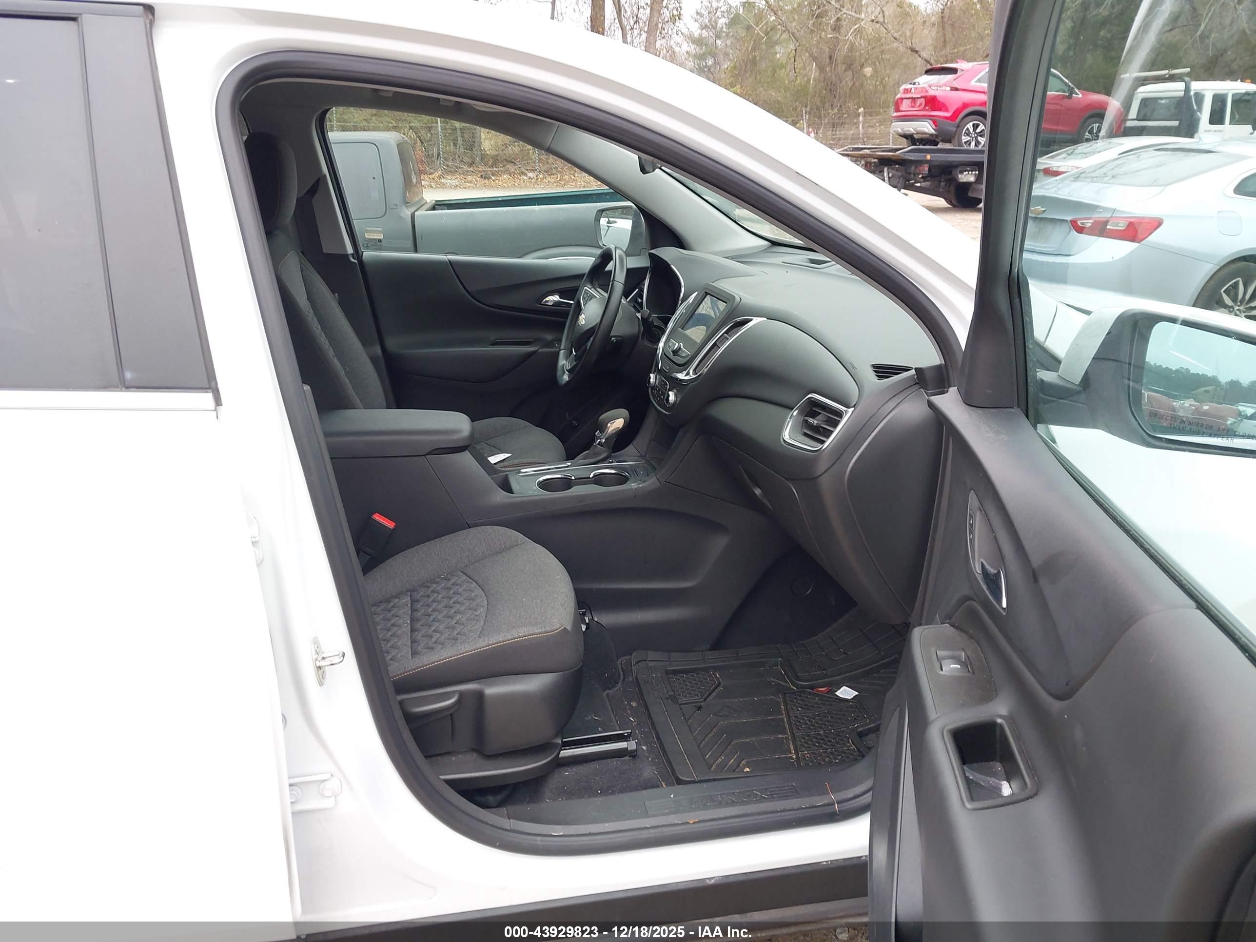 CHEVROLET EQUINOX image 5