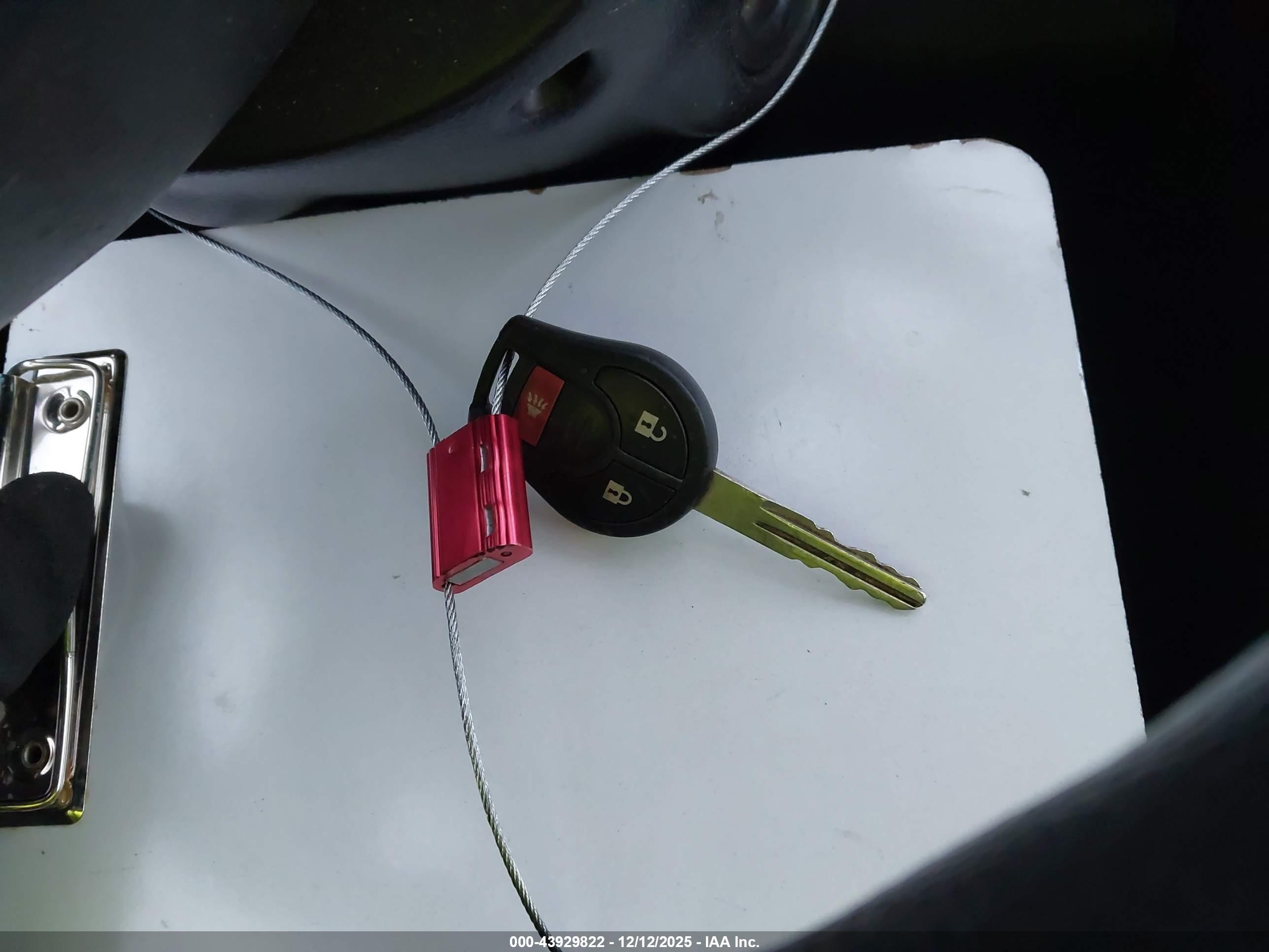 NISSAN ROGUE image 11
