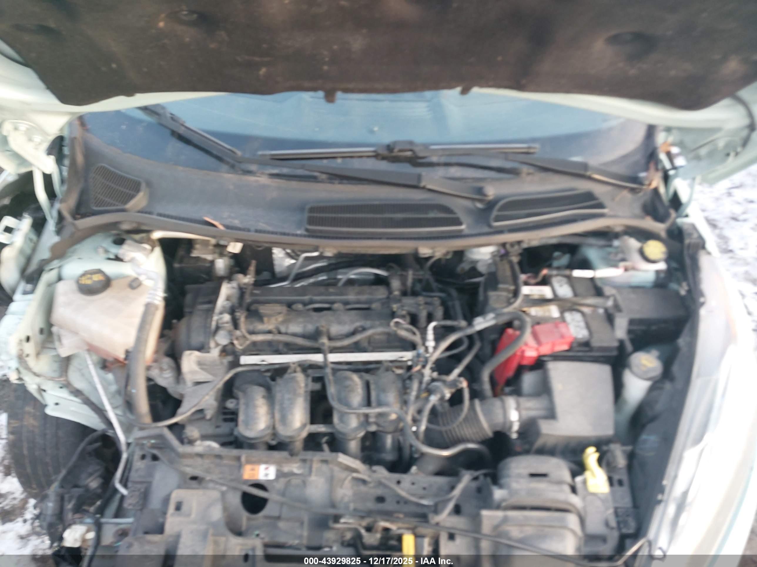 FORD FIESTA image 10