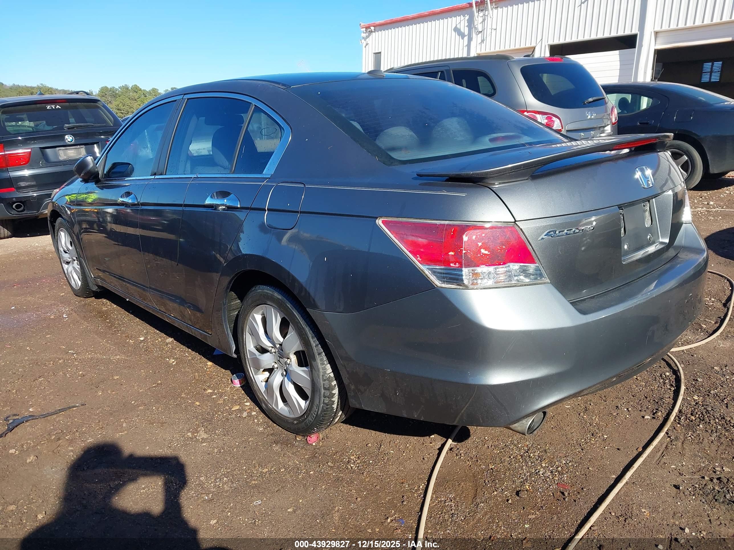 HONDA ACCORD image 3