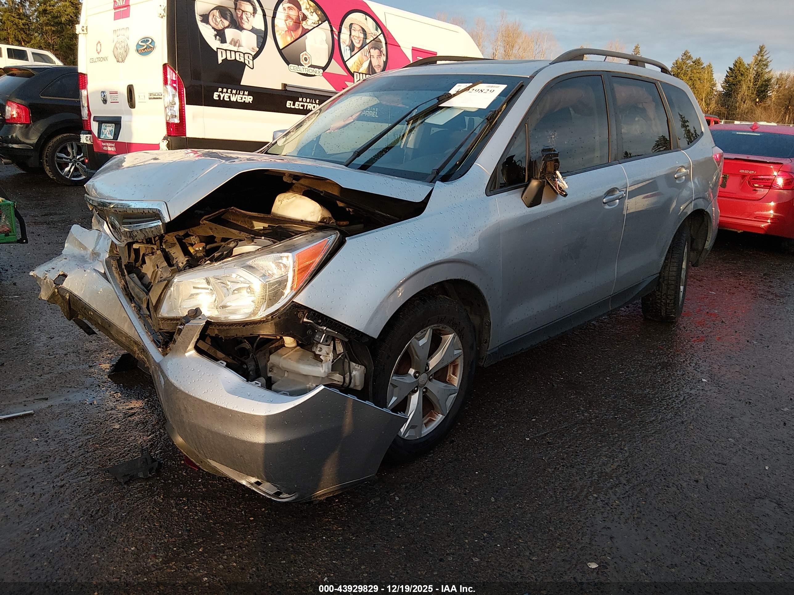 SUBARU FORESTER image 2